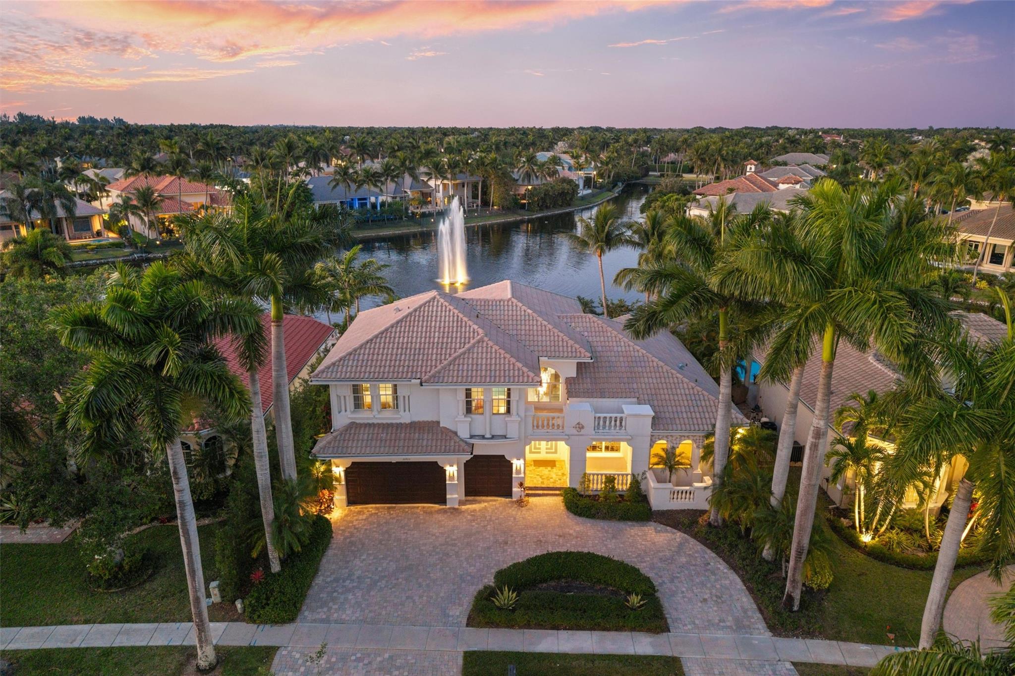 House for Sale in Plantation, FL