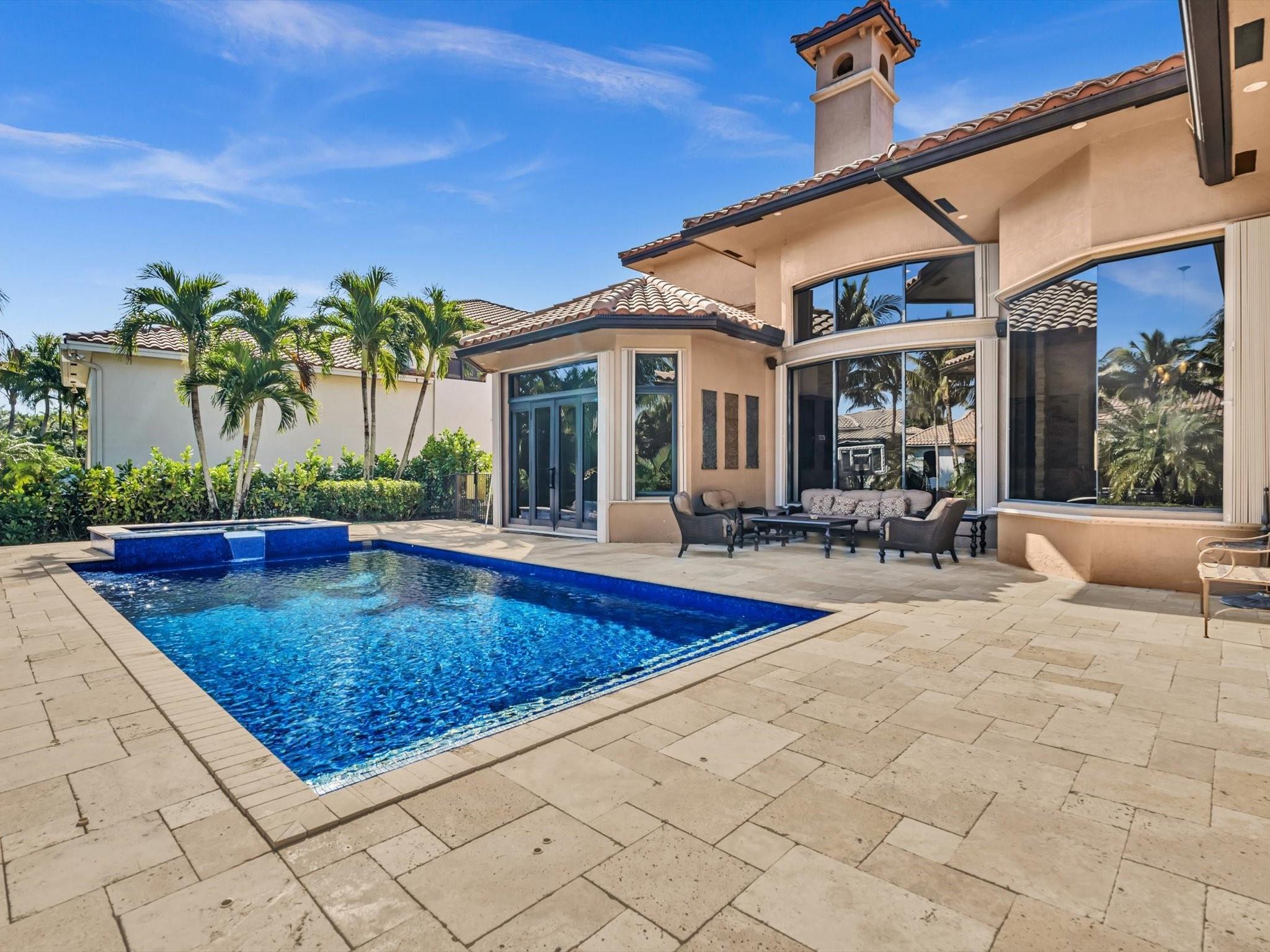 House for Sale in Plantation, FL