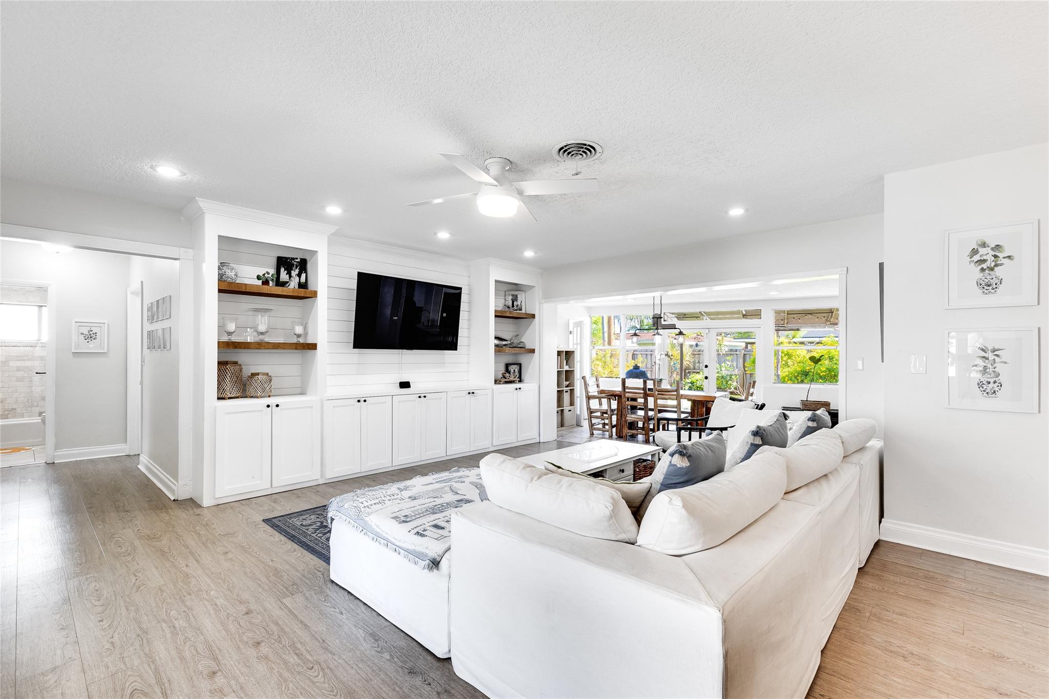 1540 47th St, Oakland Park, Florida 33334