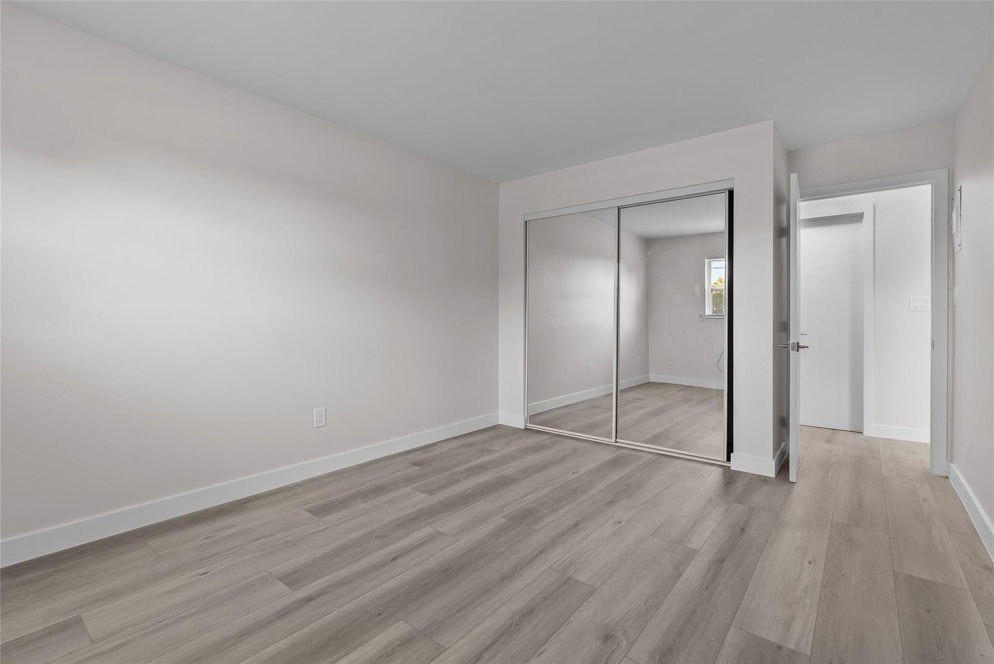1150 E Sample Rd 202