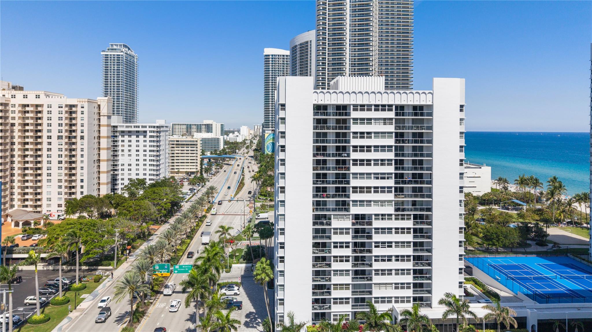Condo for Sale in Hallandale Beach, FL