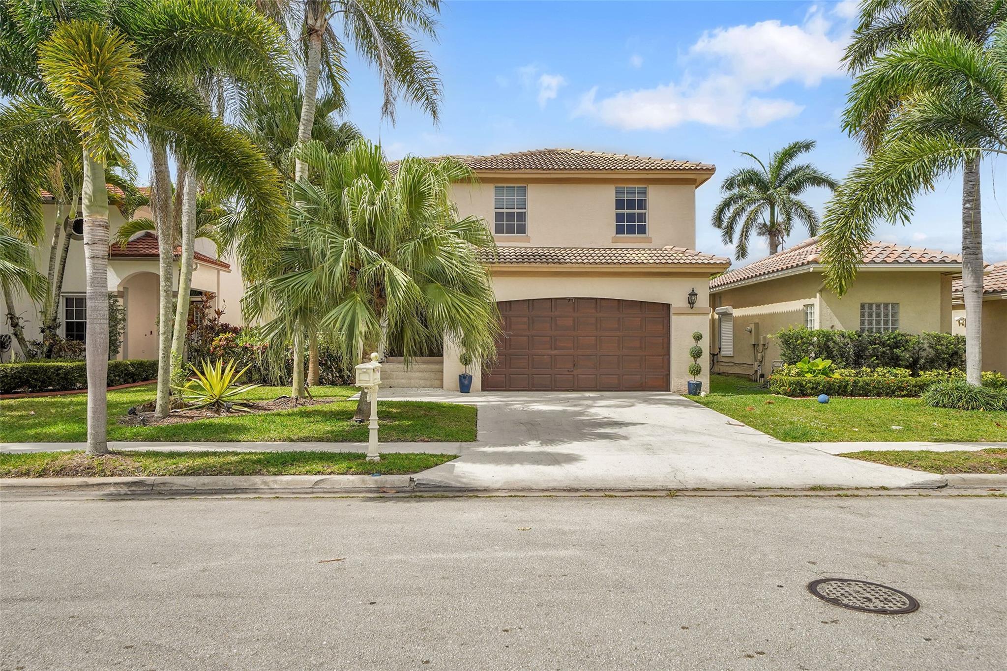 Welcome to 16250 La Costa Dr in the highly sough after city of Weston. Stunning 4-bed, 2.5-bath home in Weston’s desirable La Costa community, located on the 10th hole of Bonaventure Country Club. Soaring 14 ft ceilings welcome you into this spacious single-family home with a 2-car garage. Enjoy wood floors throughout the second floor, a 2019 A/C handler, and a tankless water heater. Don't miss this prime location with golf course views! Whether you're sipping your morning coffee or entertaining guests, enjoy serene views of the lush fairway from your backyard retreat. This is your chance to live in one of Weston’s most desirable locations—just minutes from top-rated schools, parks, shopping, and dining.