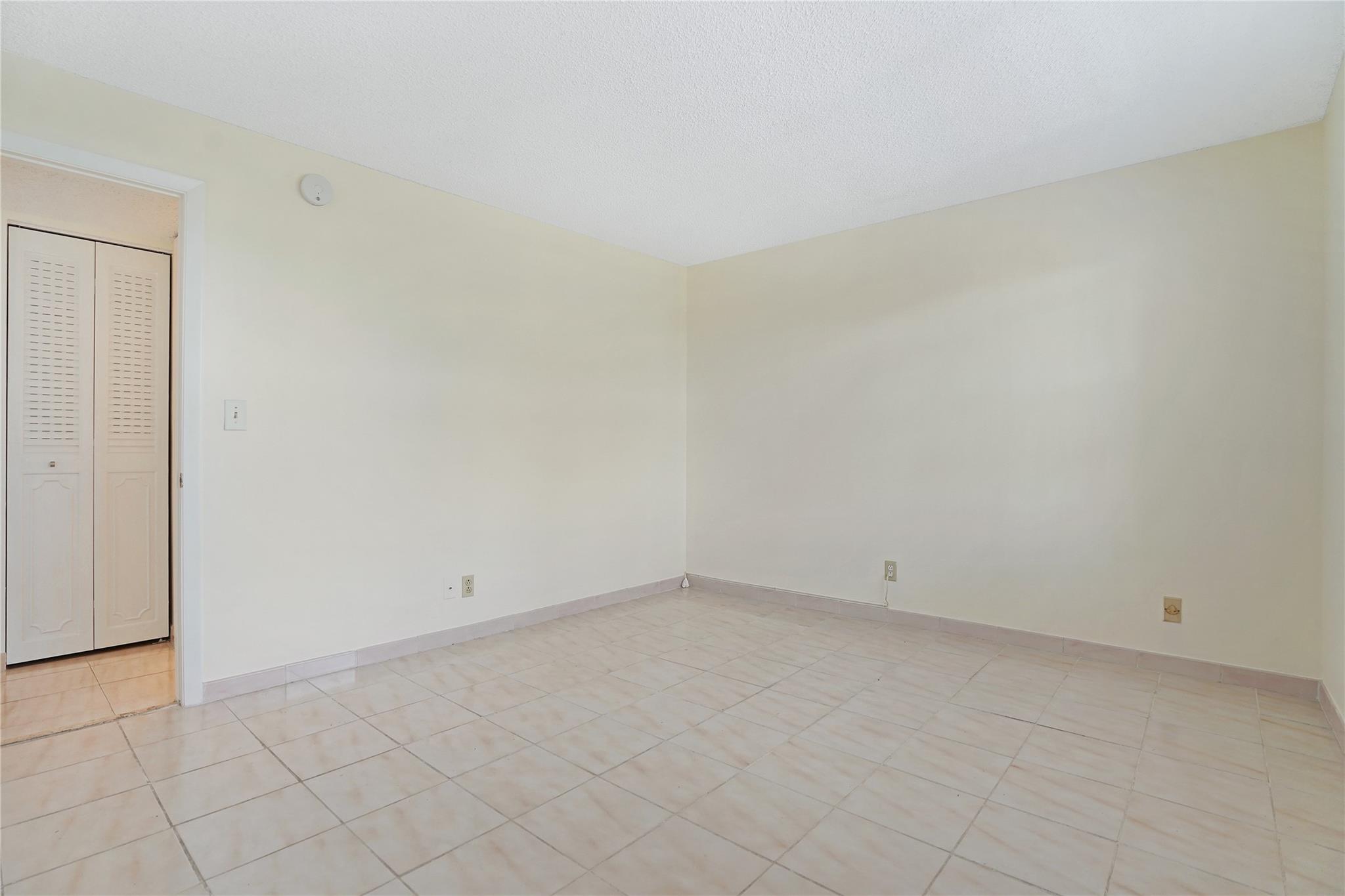 111 SE 3 Ave 306