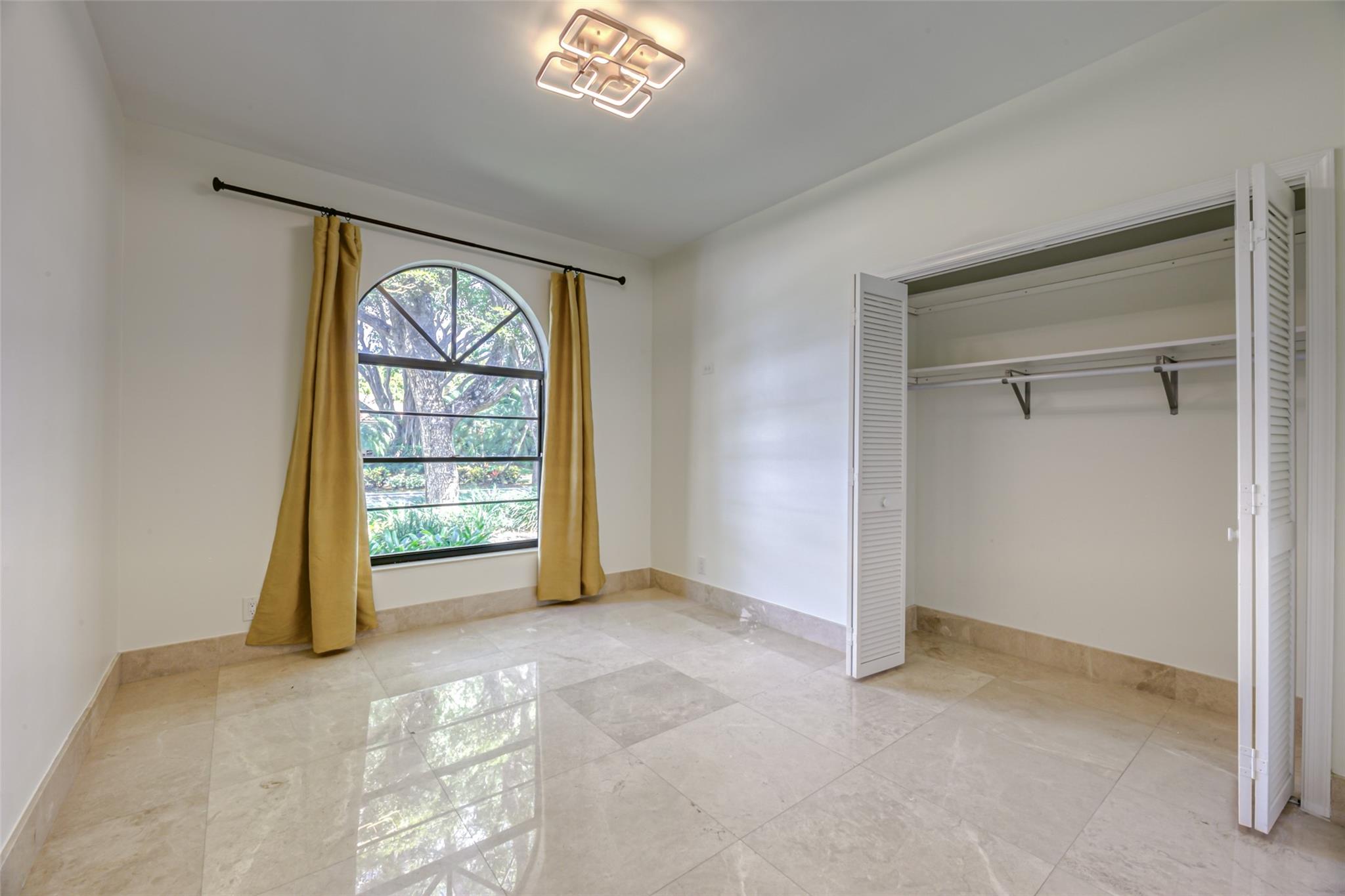 4398 NW 26th Ave