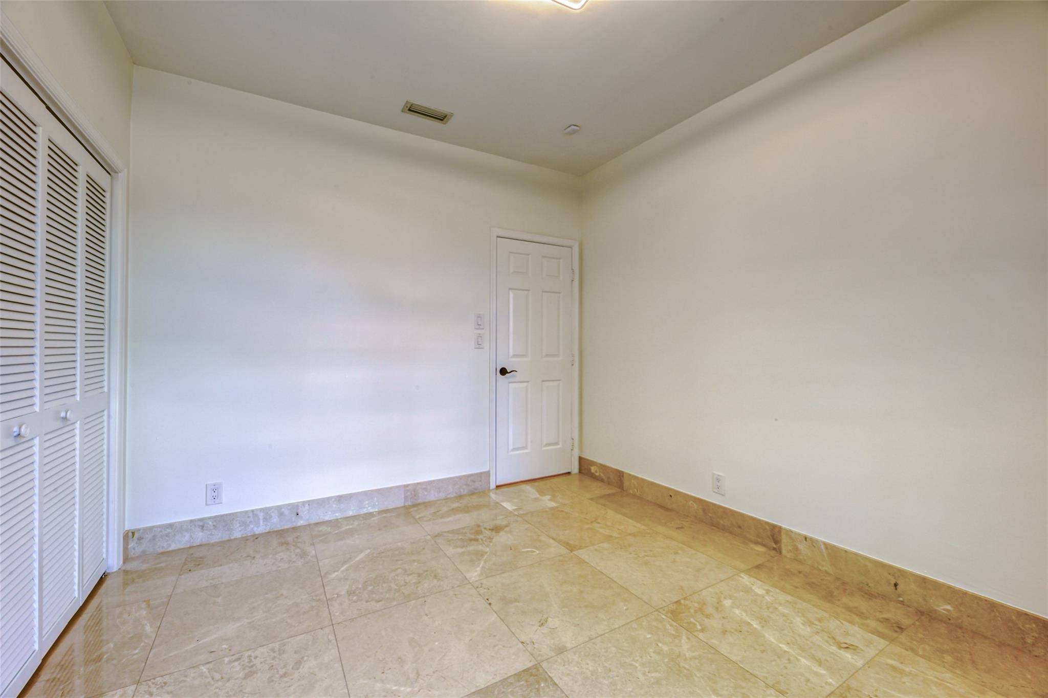 4398 NW 26th Ave