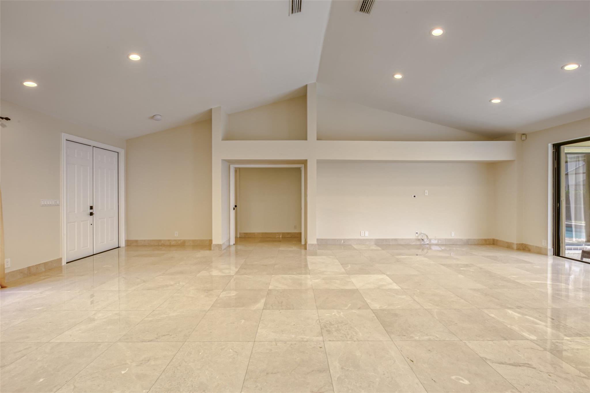 4398 NW 26th Ave