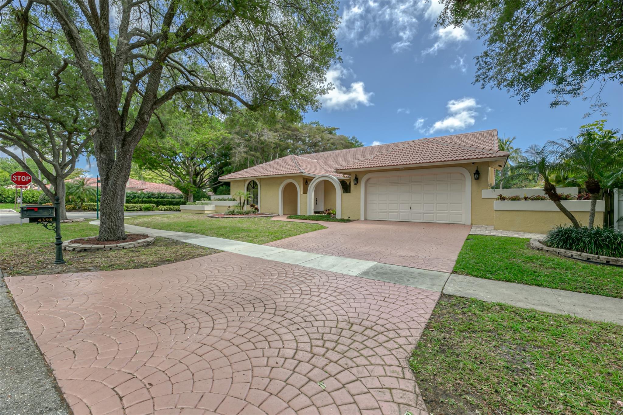 4398 NW 26th Ave