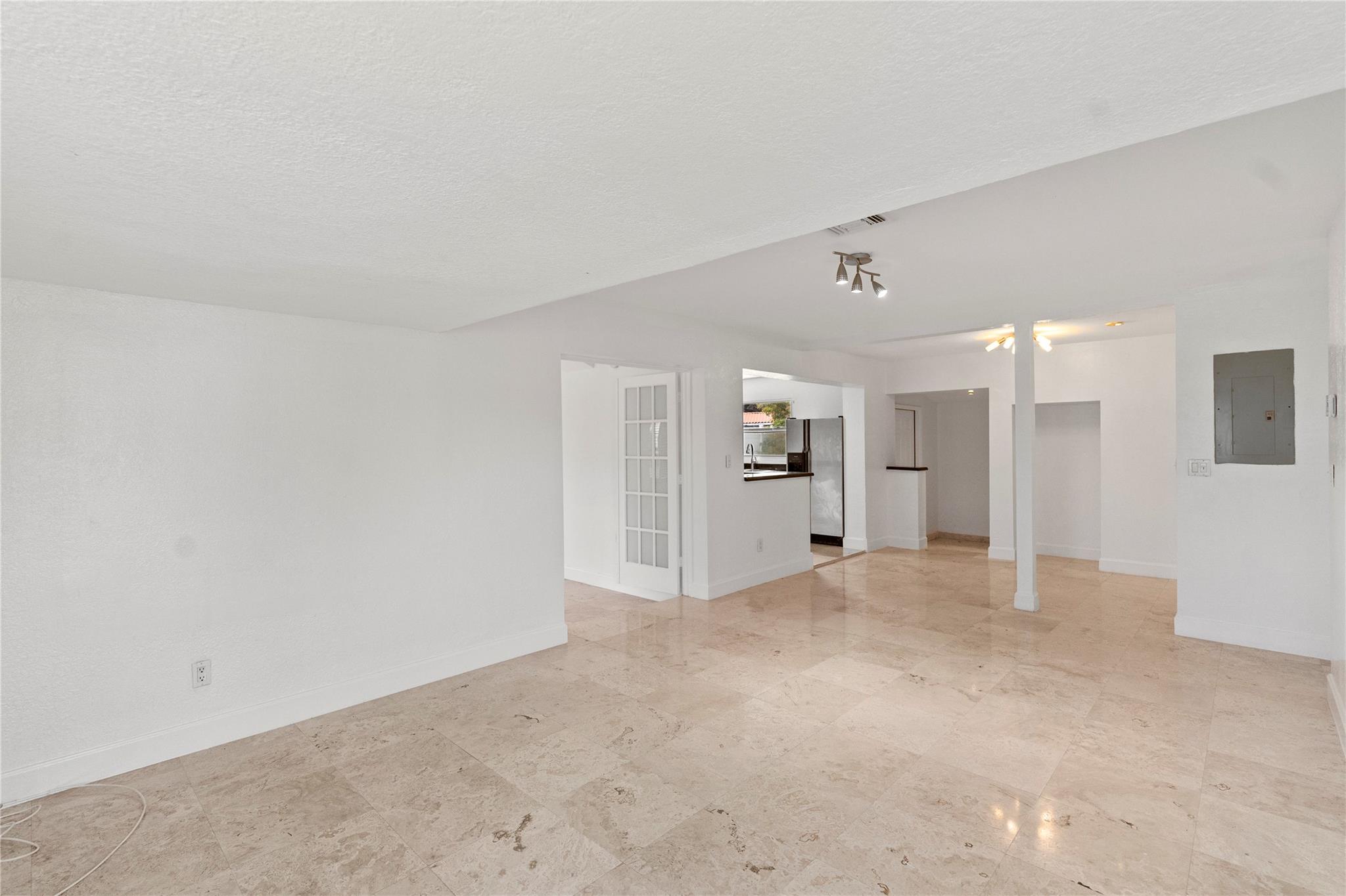 927 SW 22nd Street