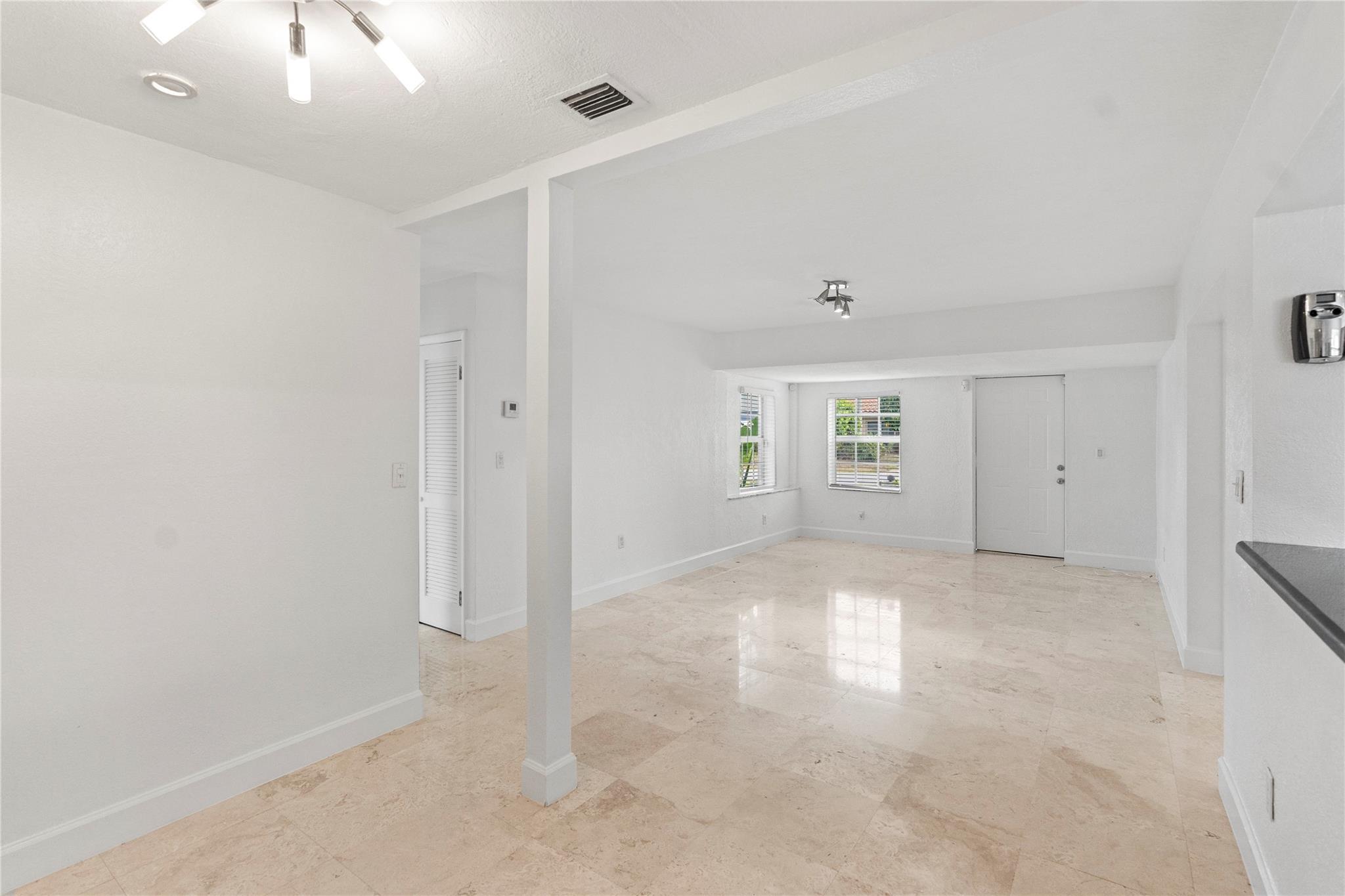 927 SW 22nd Street