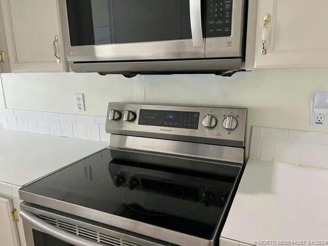 Image to showcase the property located at 2555 PGA Blvd