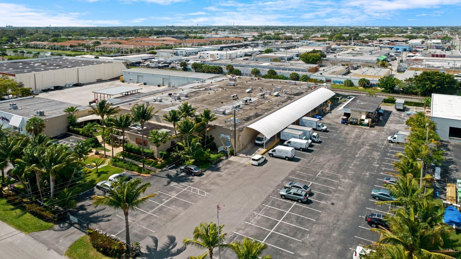 4351 12th Ter Unit , Oakland Park, Florida 33334