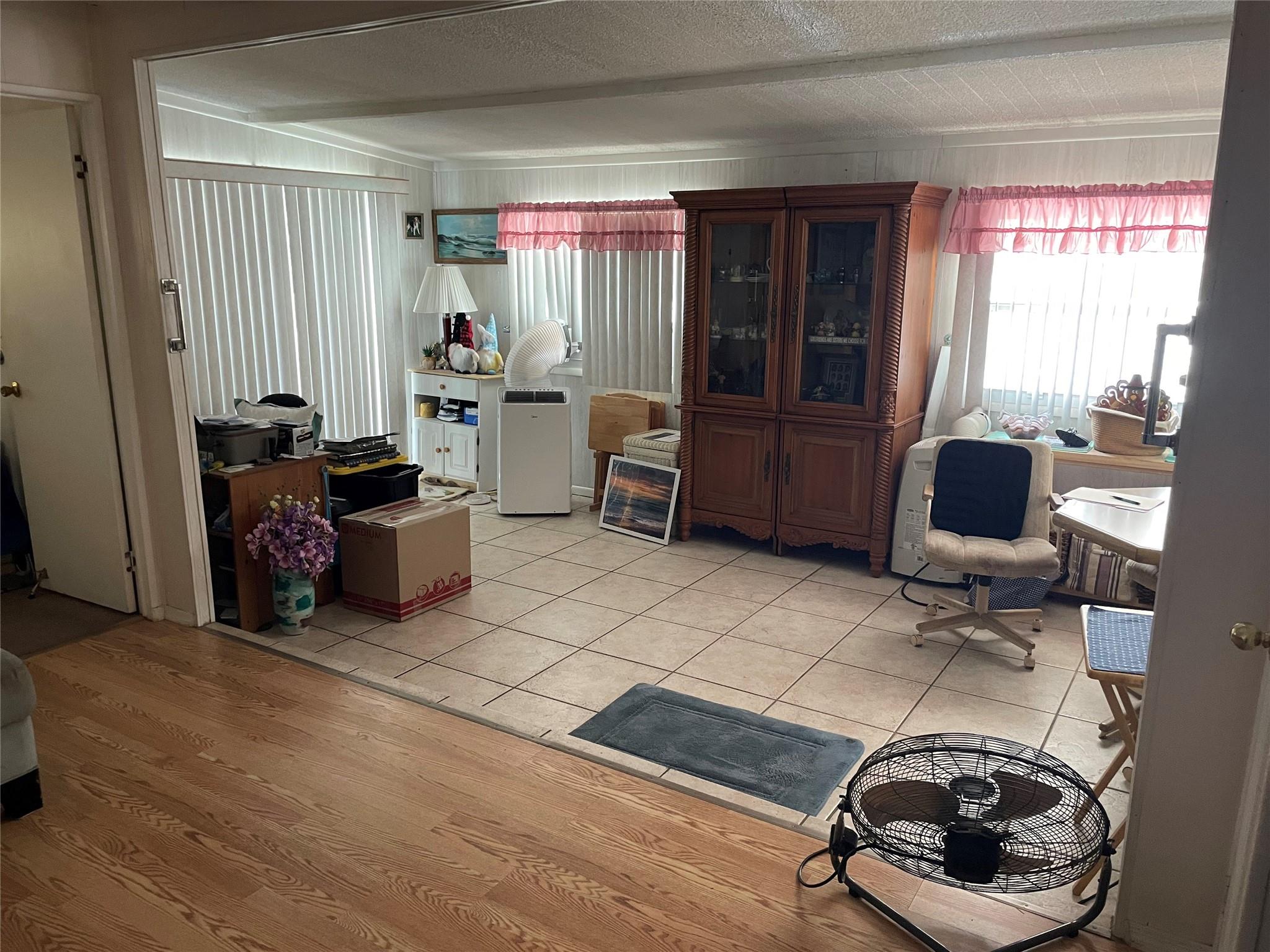 8630 Sw 23rd Pl Davie FL 33324 | F10501550