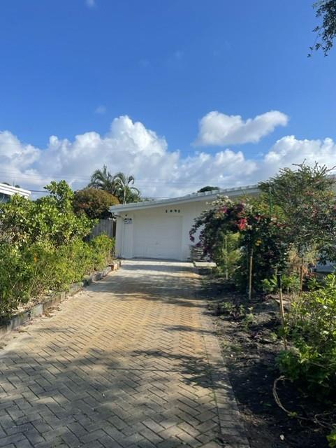 1951 28th Ct, Lighthouse Point, Florida 33064
