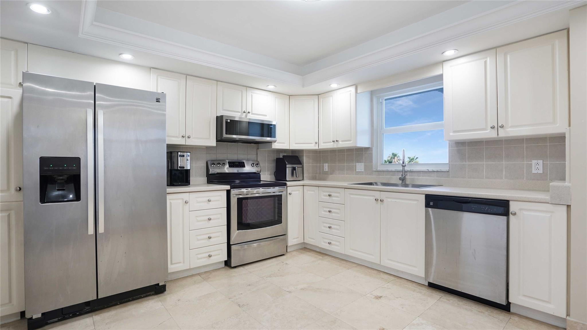 3900 Galt Ocean Dr 309
