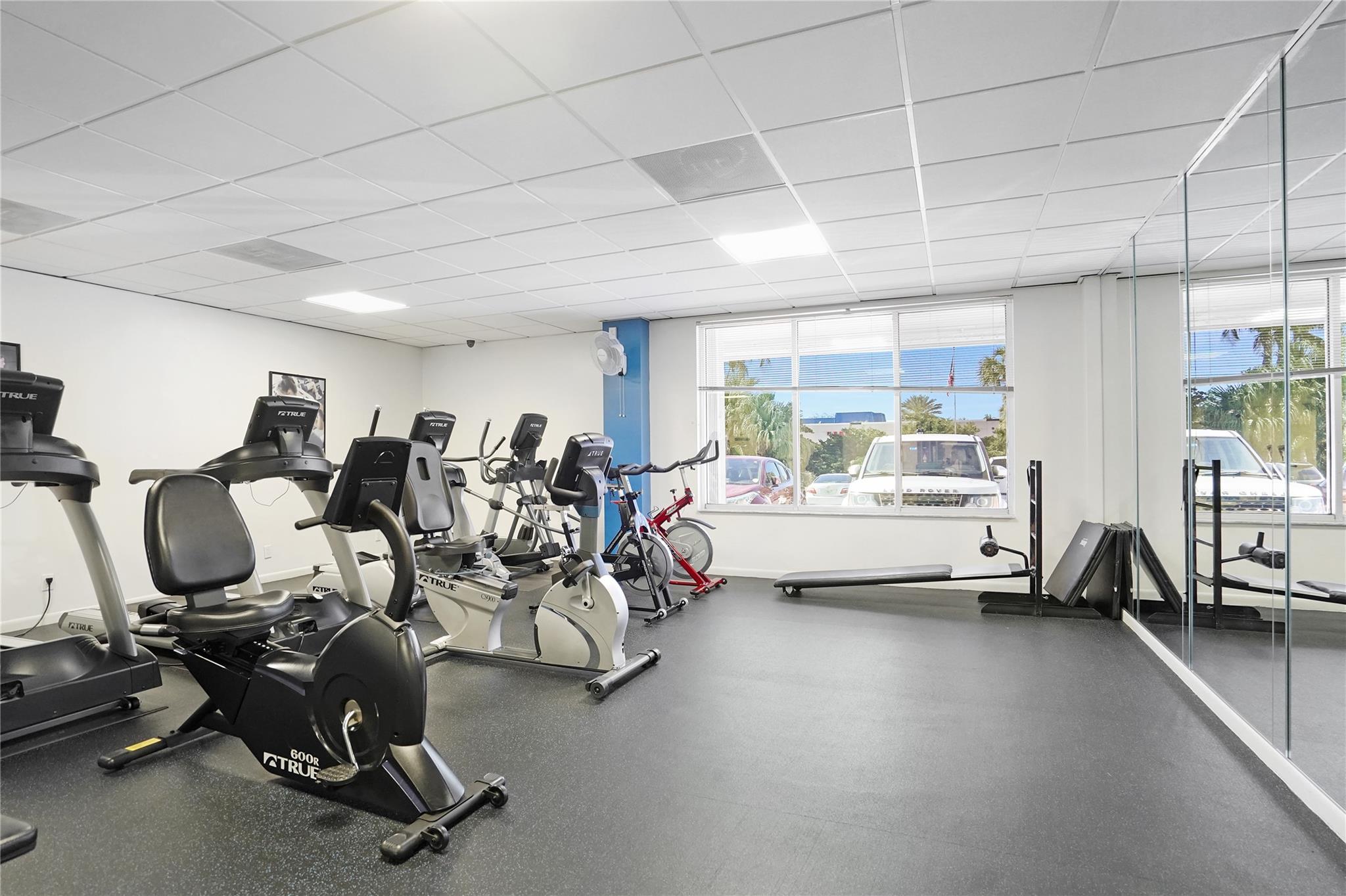 3900 Galt Ocean Dr 309