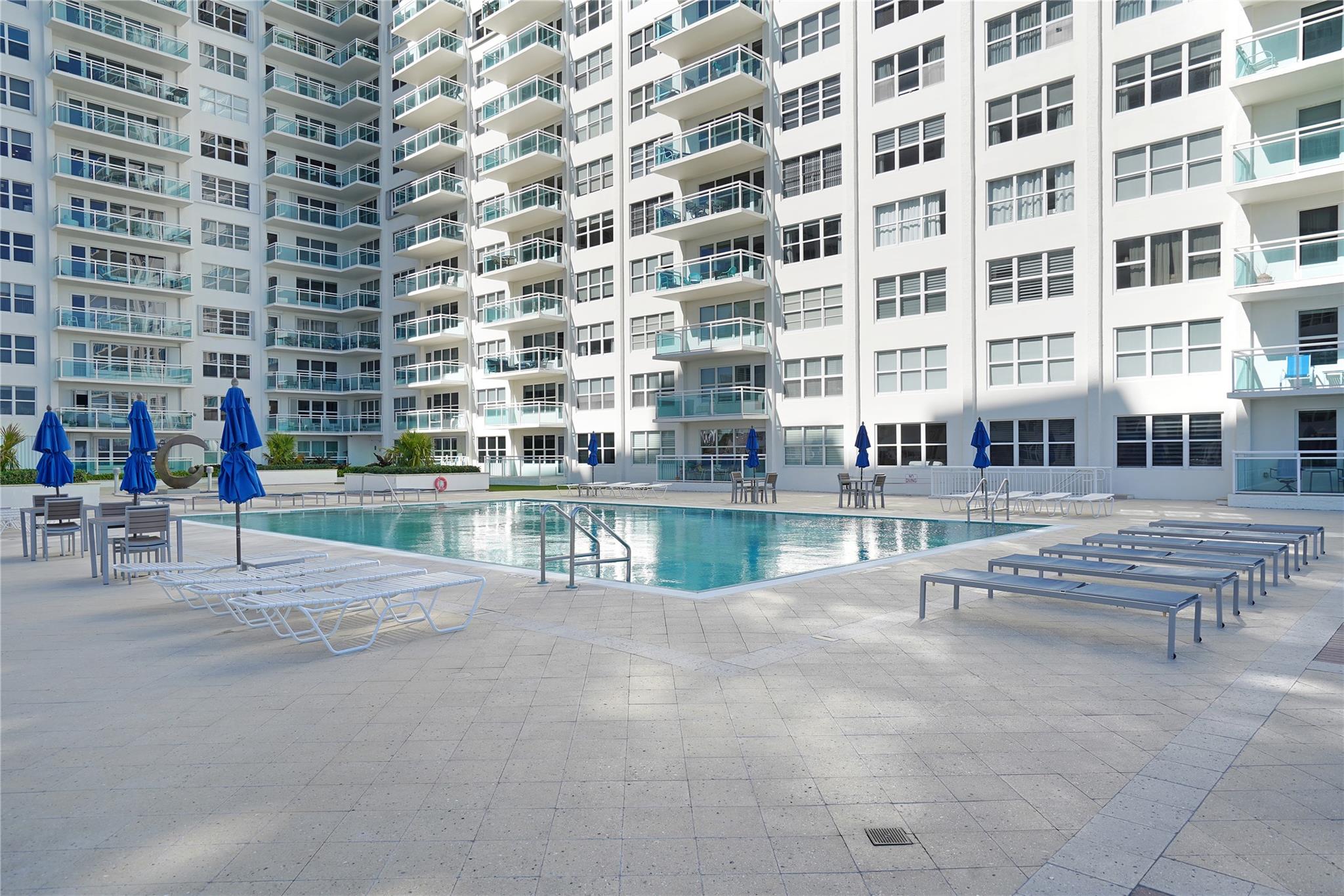 3900 Galt Ocean Dr 309