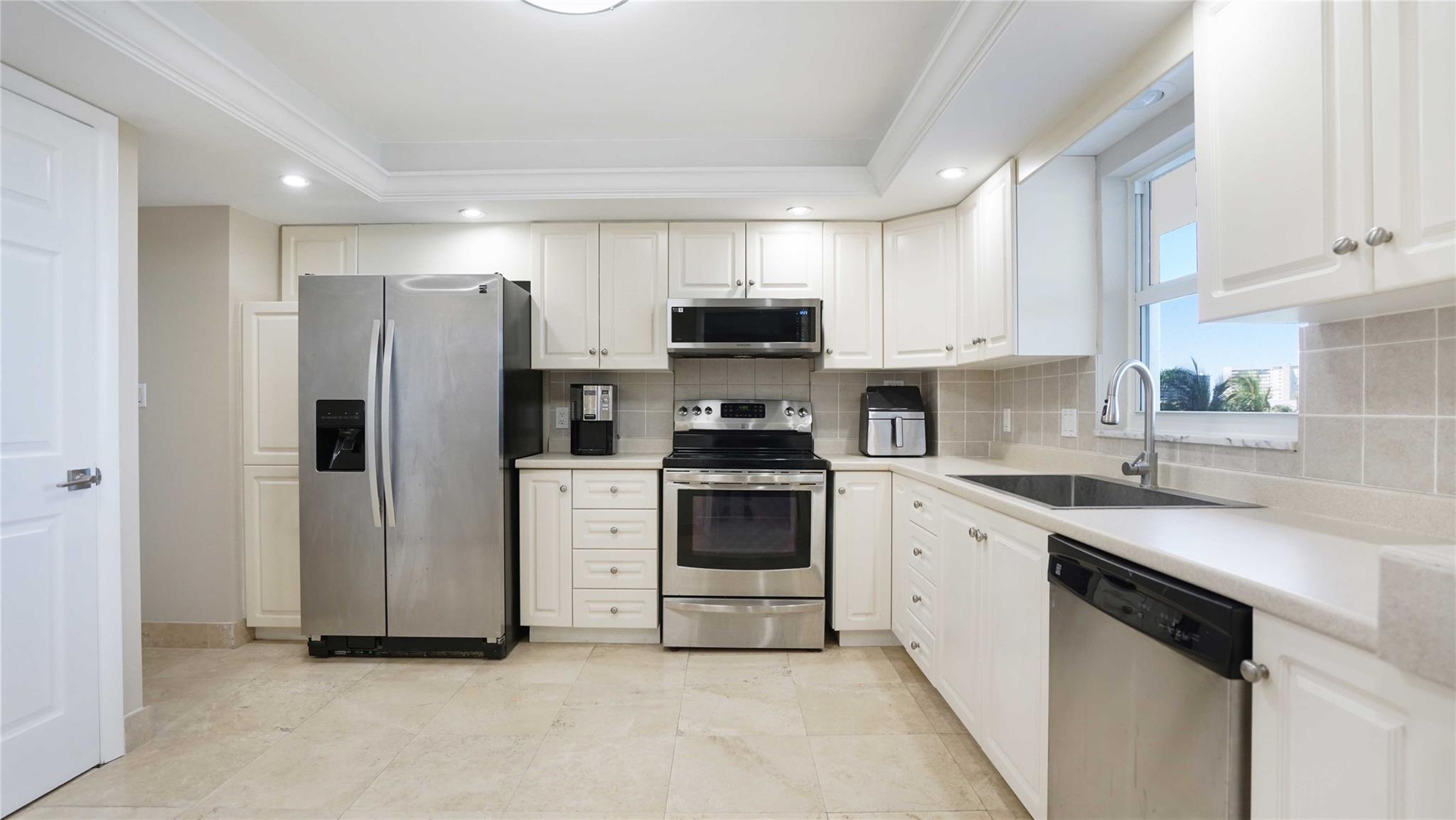 3900 Galt Ocean Dr 309