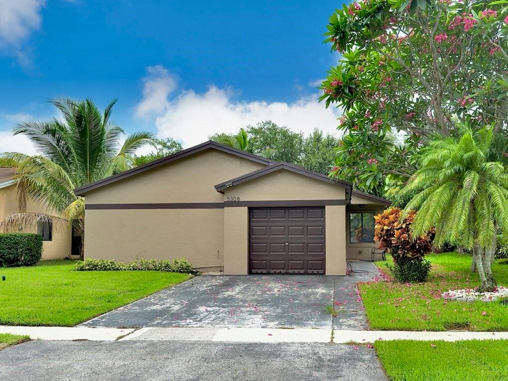 5308 92nd Ave, Sunrise, Florida 33351