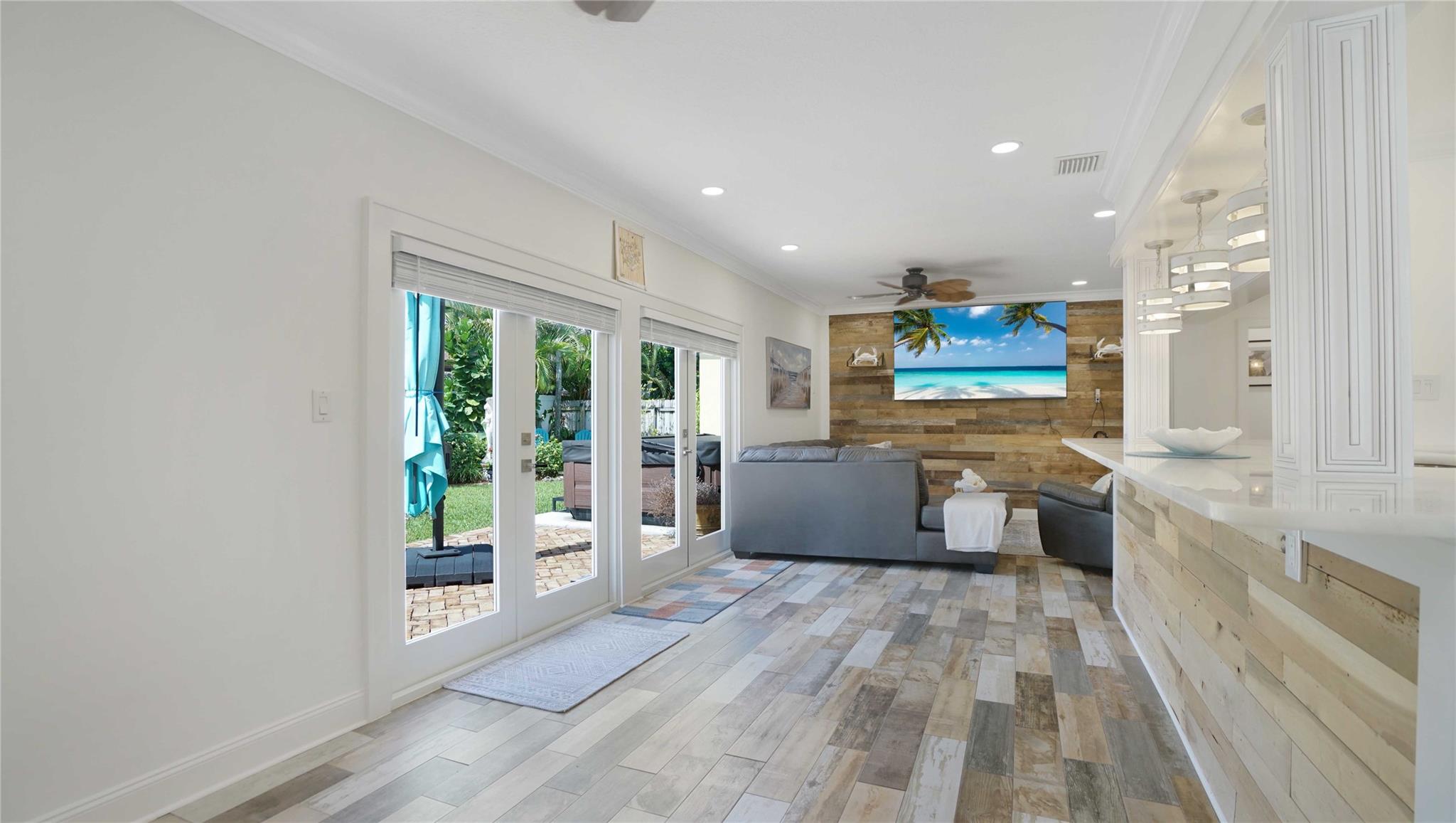 1736 NW 39th St
