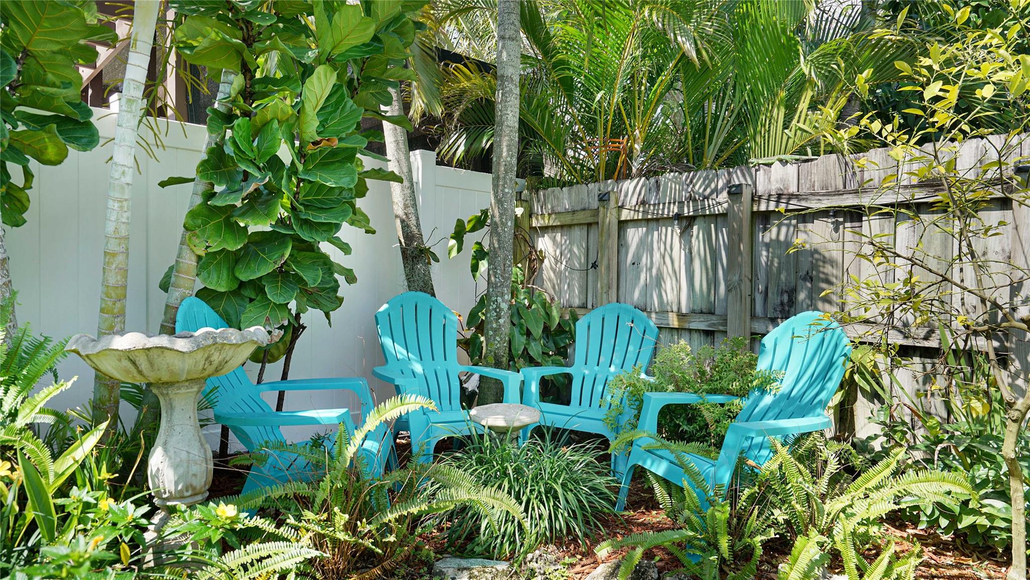 1736 NW 39th St