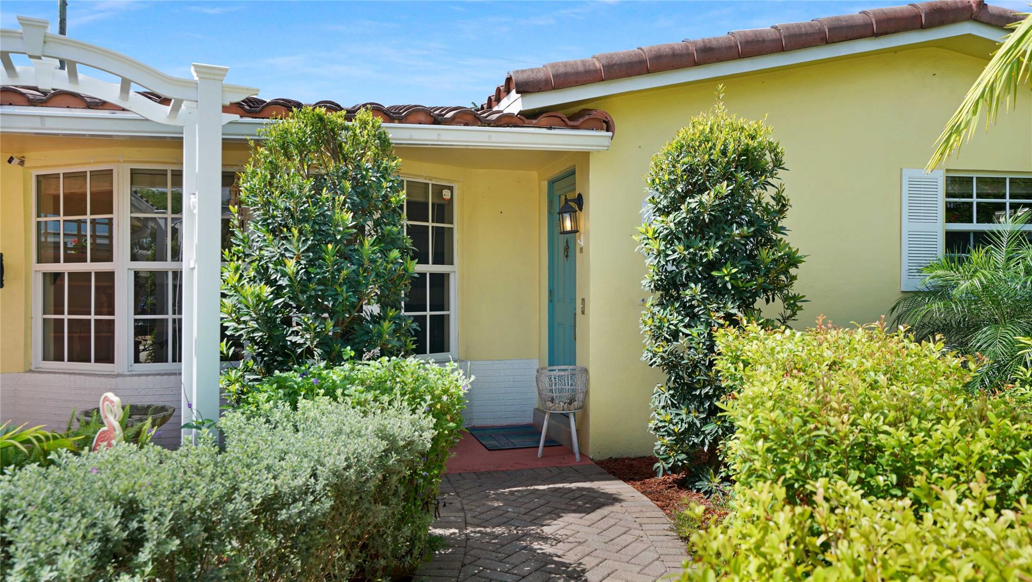 1736 NW 39th St