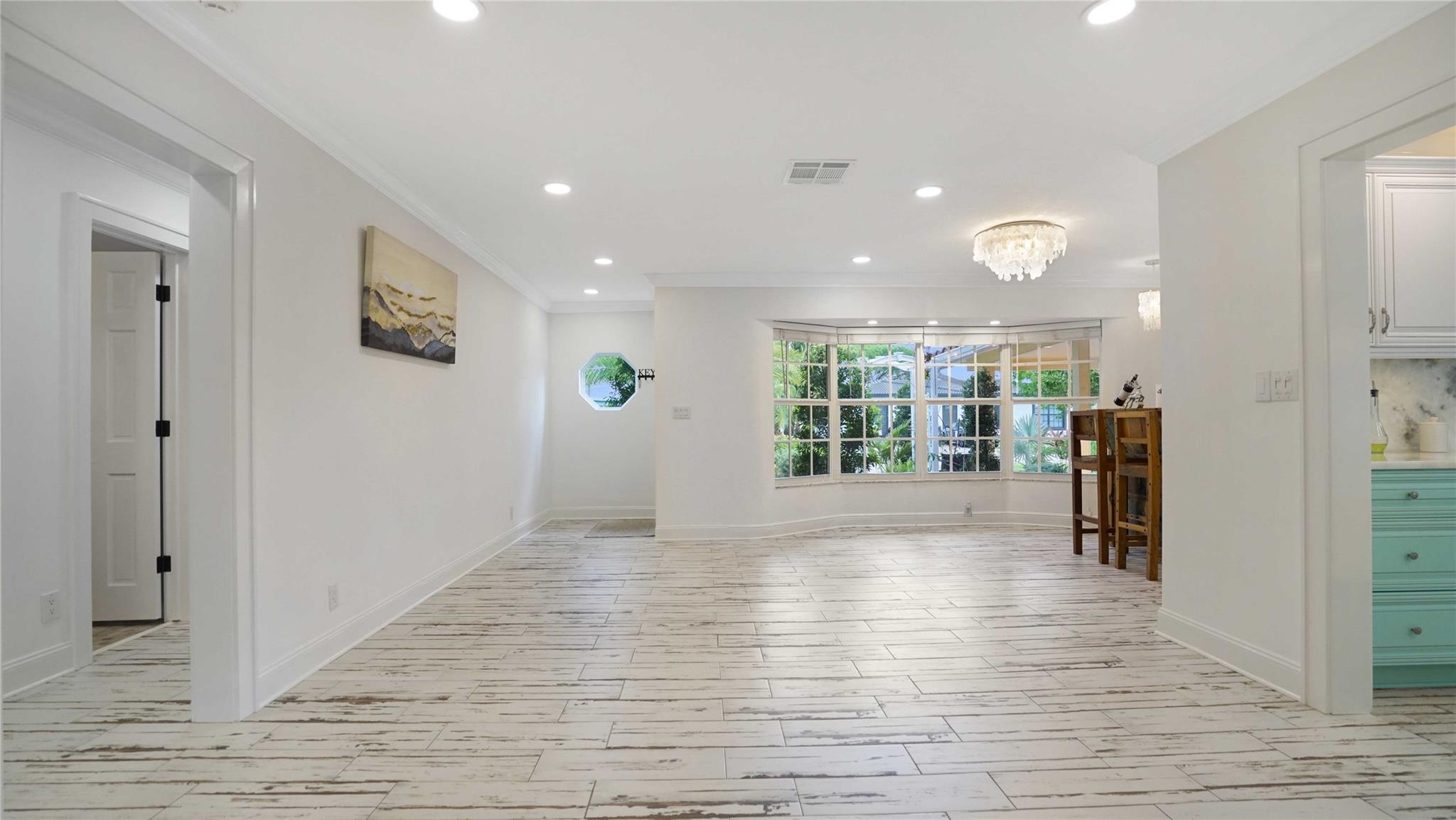 1736 NW 39th St