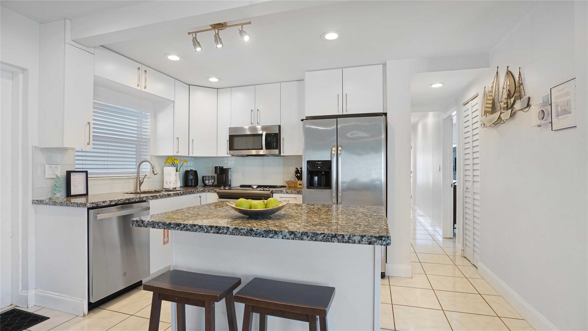 2716 N Ocean Blvd