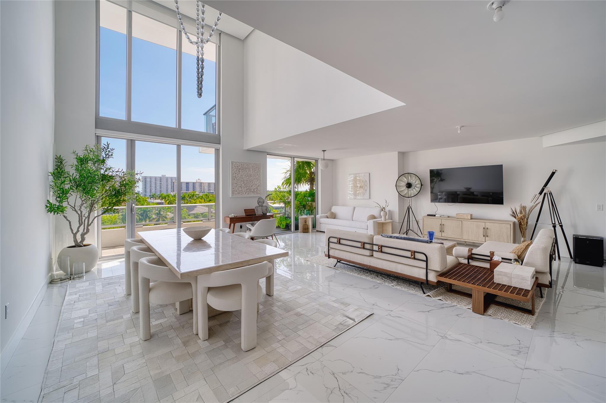 Apartamento para Alugar em Sunny Isles Beach, FL