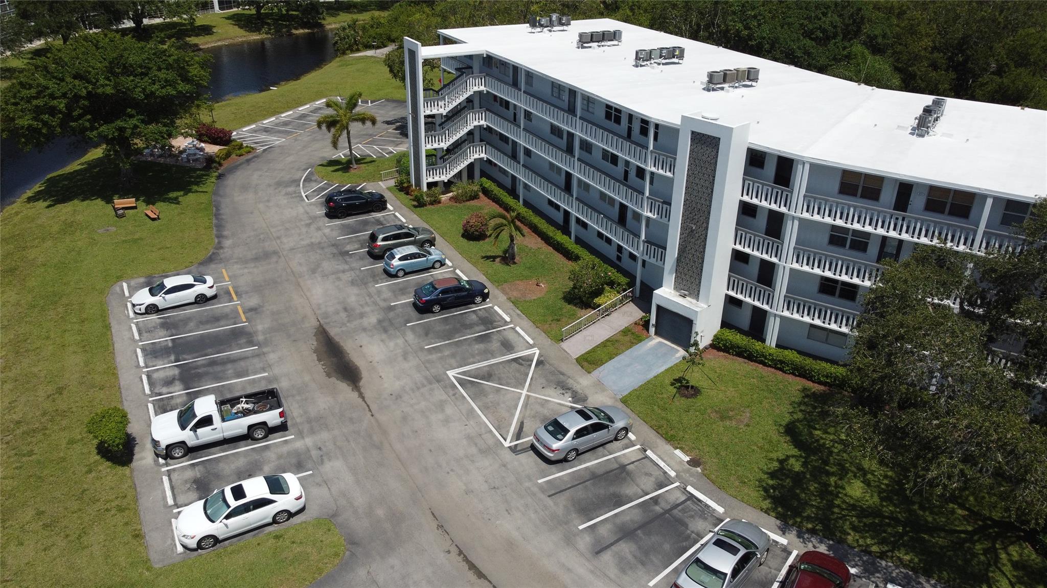 2071 Oakridge F 2071