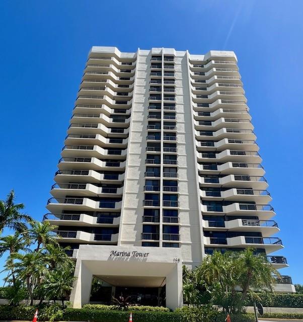 Showcase Image of listing 108 Lakeshore Dr 338