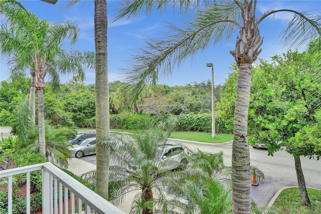 5041 Wiles Rd 205