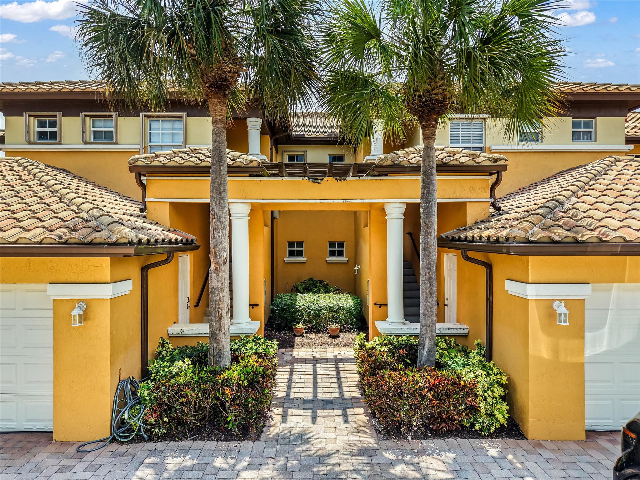 Condo for Rent in Parkland, FL