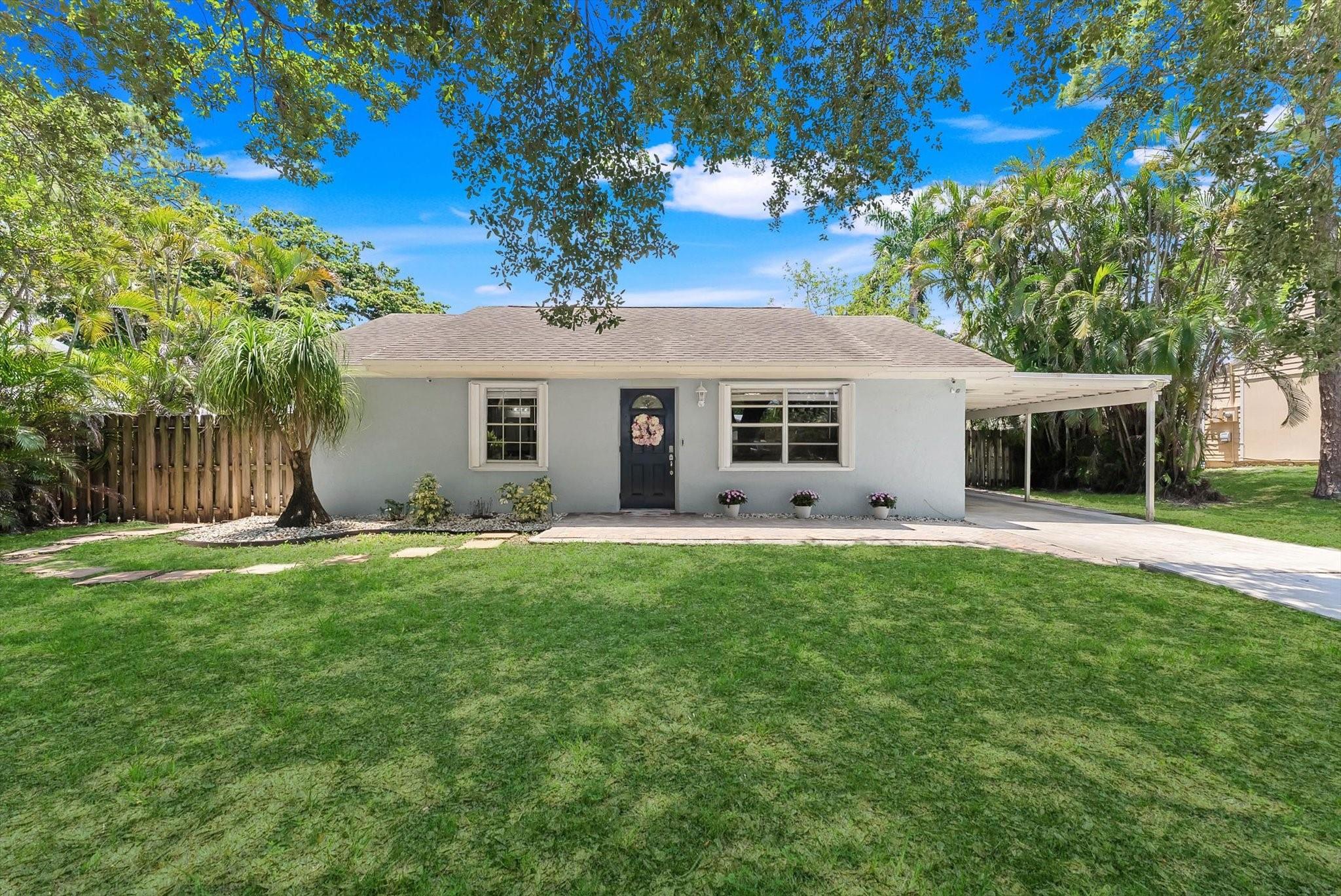 7709 1st Ter, Lake Worth, Florida 33463