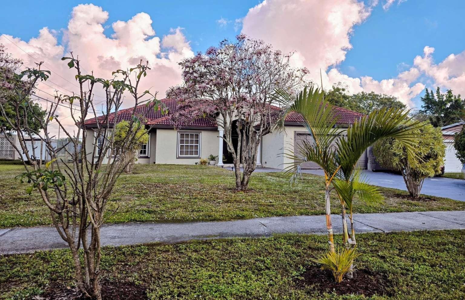 Homes for sale in Oakland Park, FL | 2351 Nw 29Th St, Oakland Park, FL 33311 | MLS# F10508106