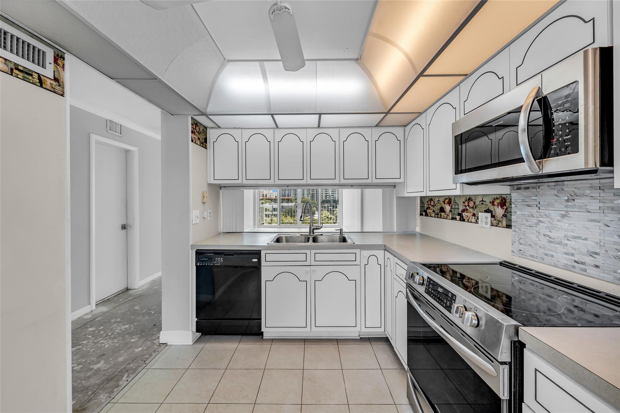 Homes for sale in Fort Lauderdale, FL | 800 Se 4 St #405, Fort Lauderdale, FL 33301 | MLS# F10506108