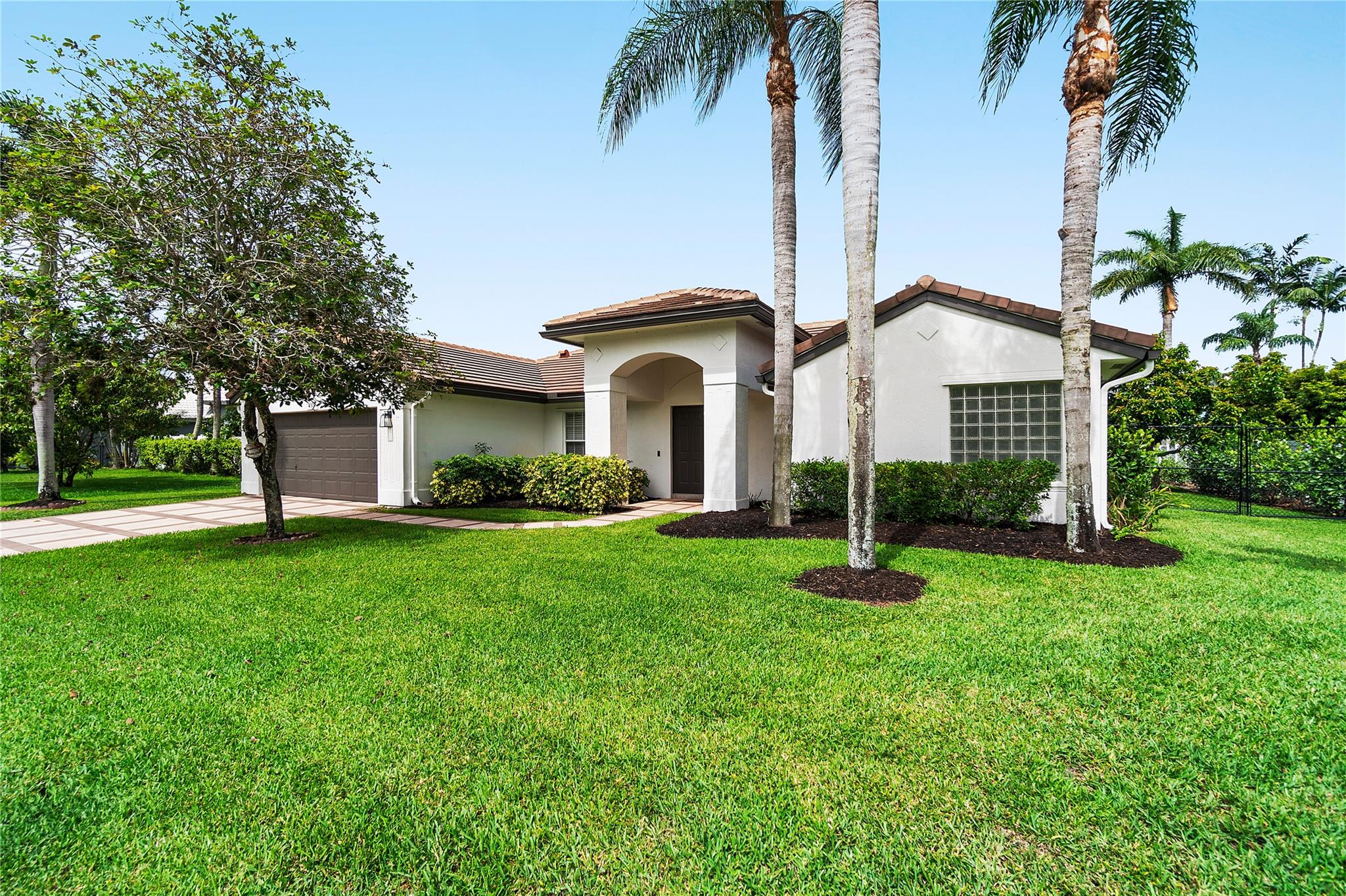 Homes for sale in Lake Worth, FL | 4307 Danielson Dr, Lake Worth, FL 33467 | MLS# F10508125