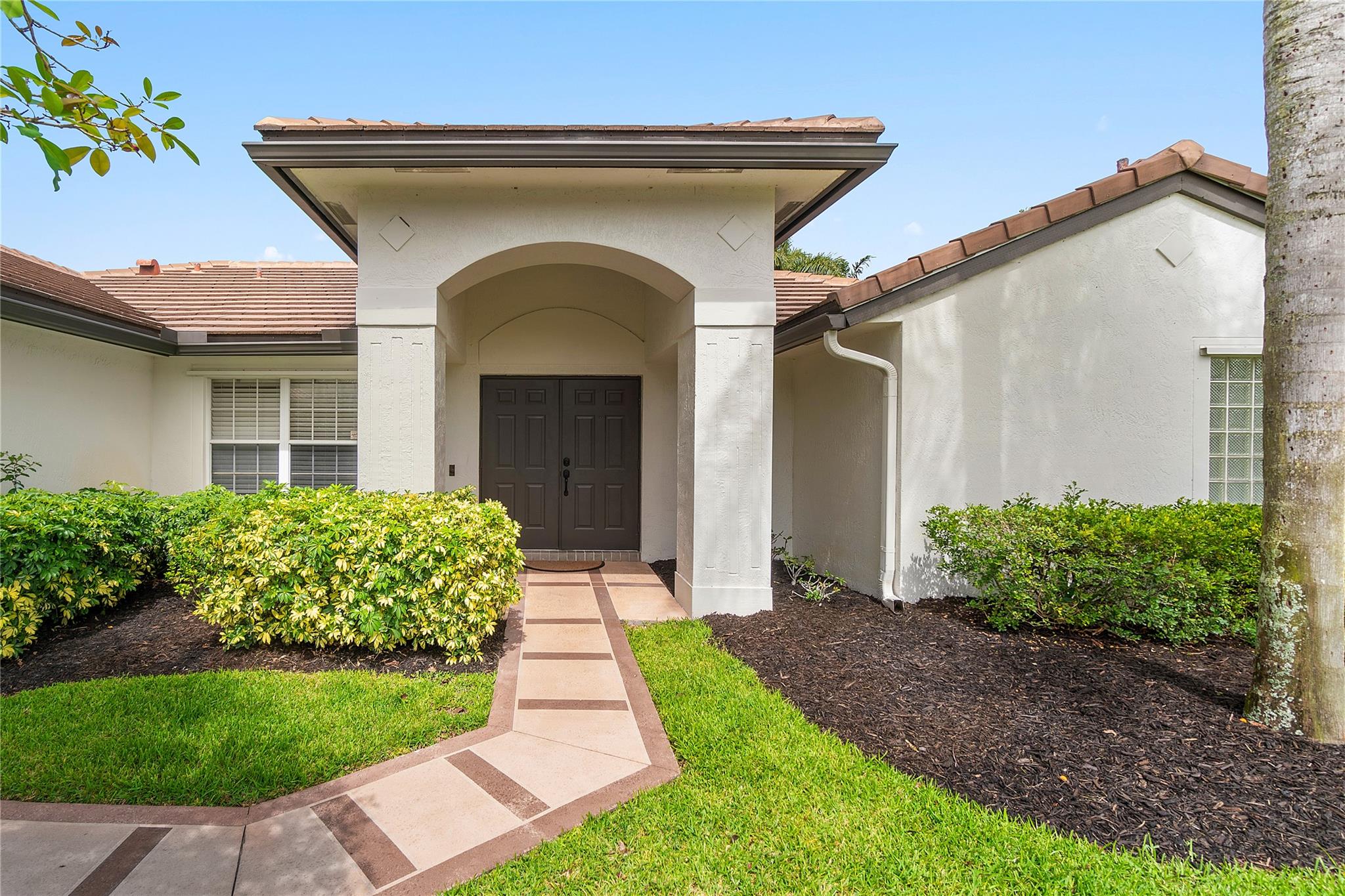 Homes for sale in Lake Worth, FL | 4307 Danielson Dr, Lake Worth, FL 33467 | MLS# F10508125