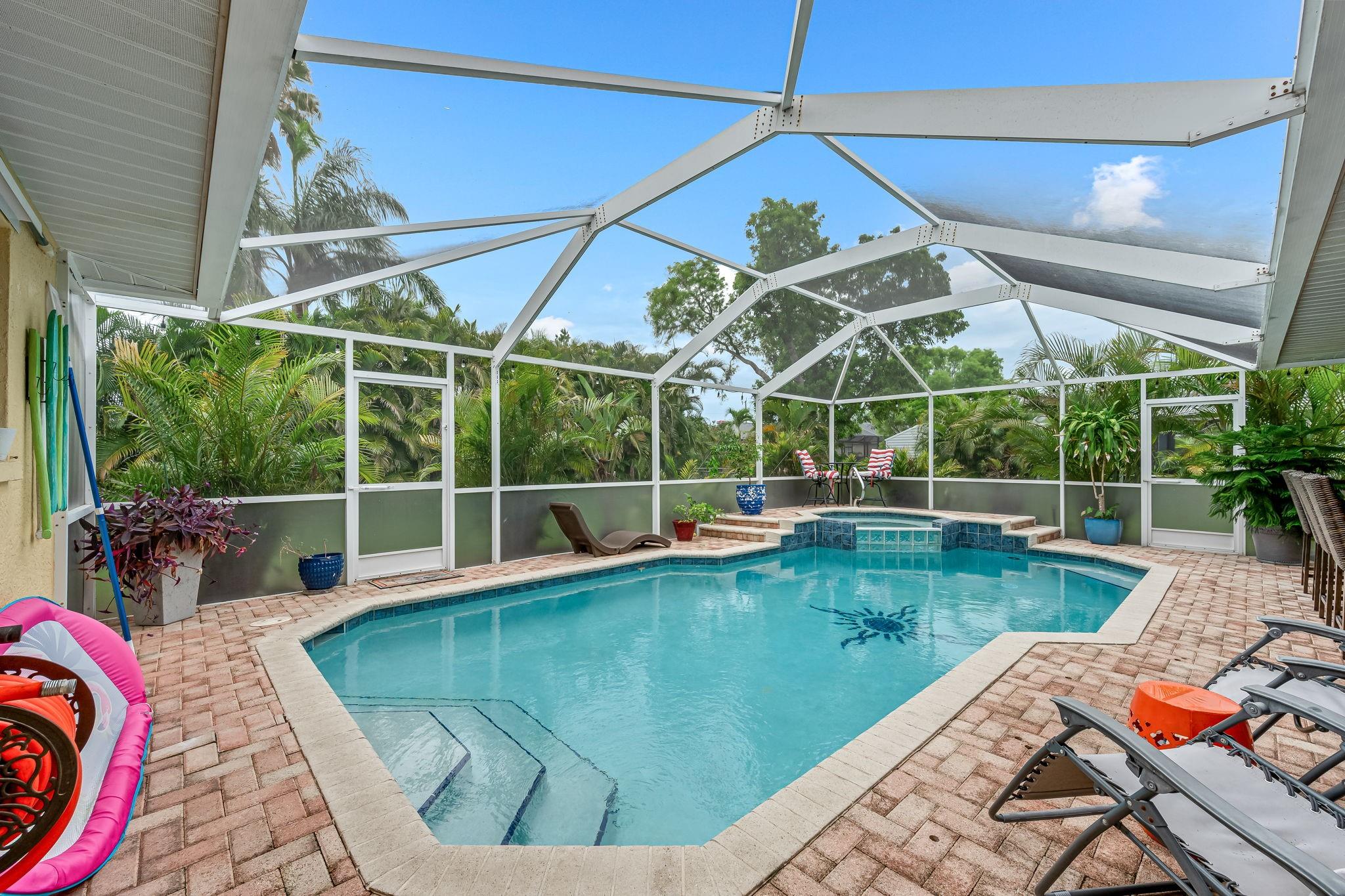 Homes for sale in Cape Coral, FL | 2812 Sw 29Th Ave, Cape Coral, FL 33914 | MLS# F10508226