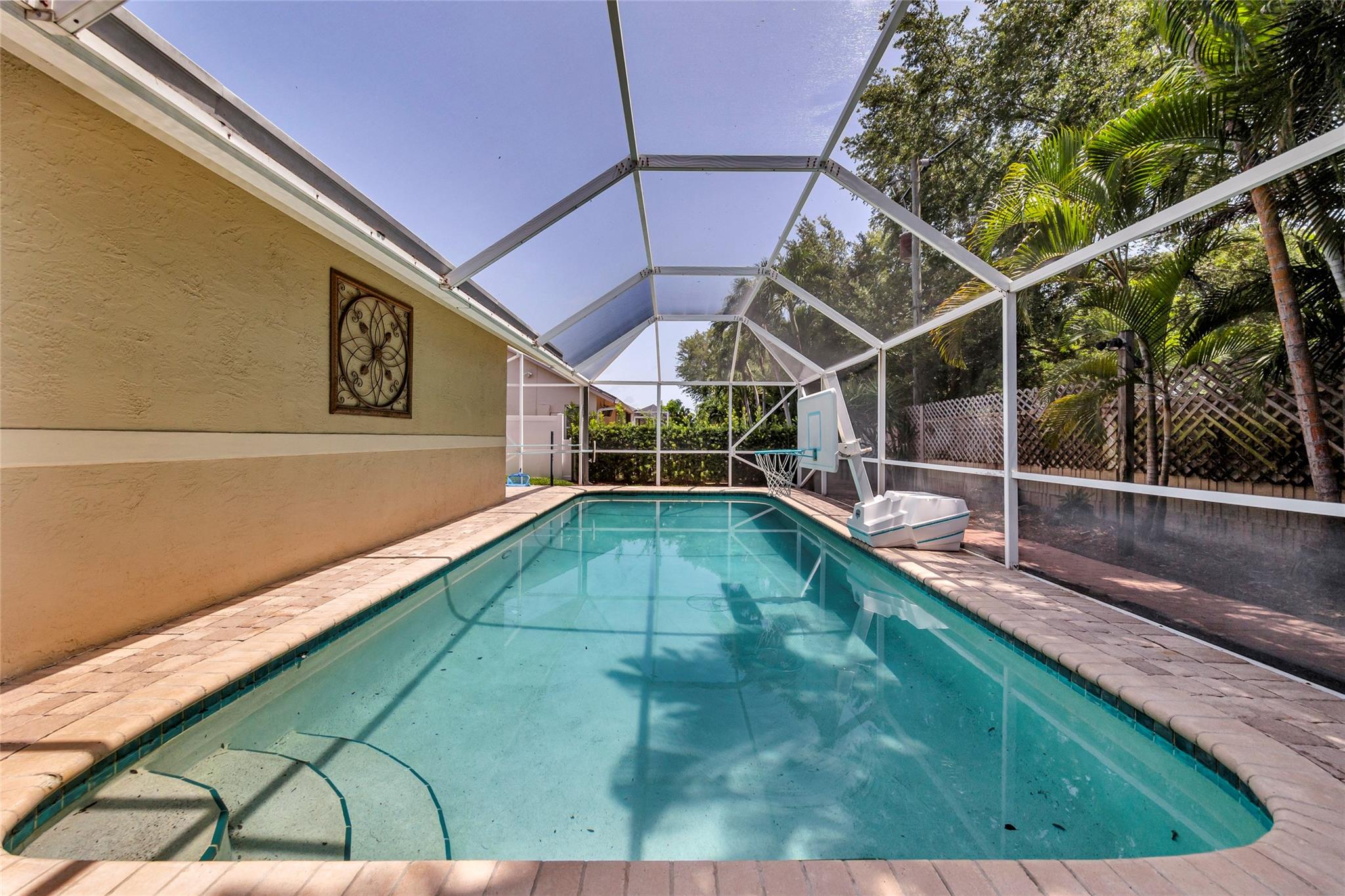 5200 NW 5th Avenue