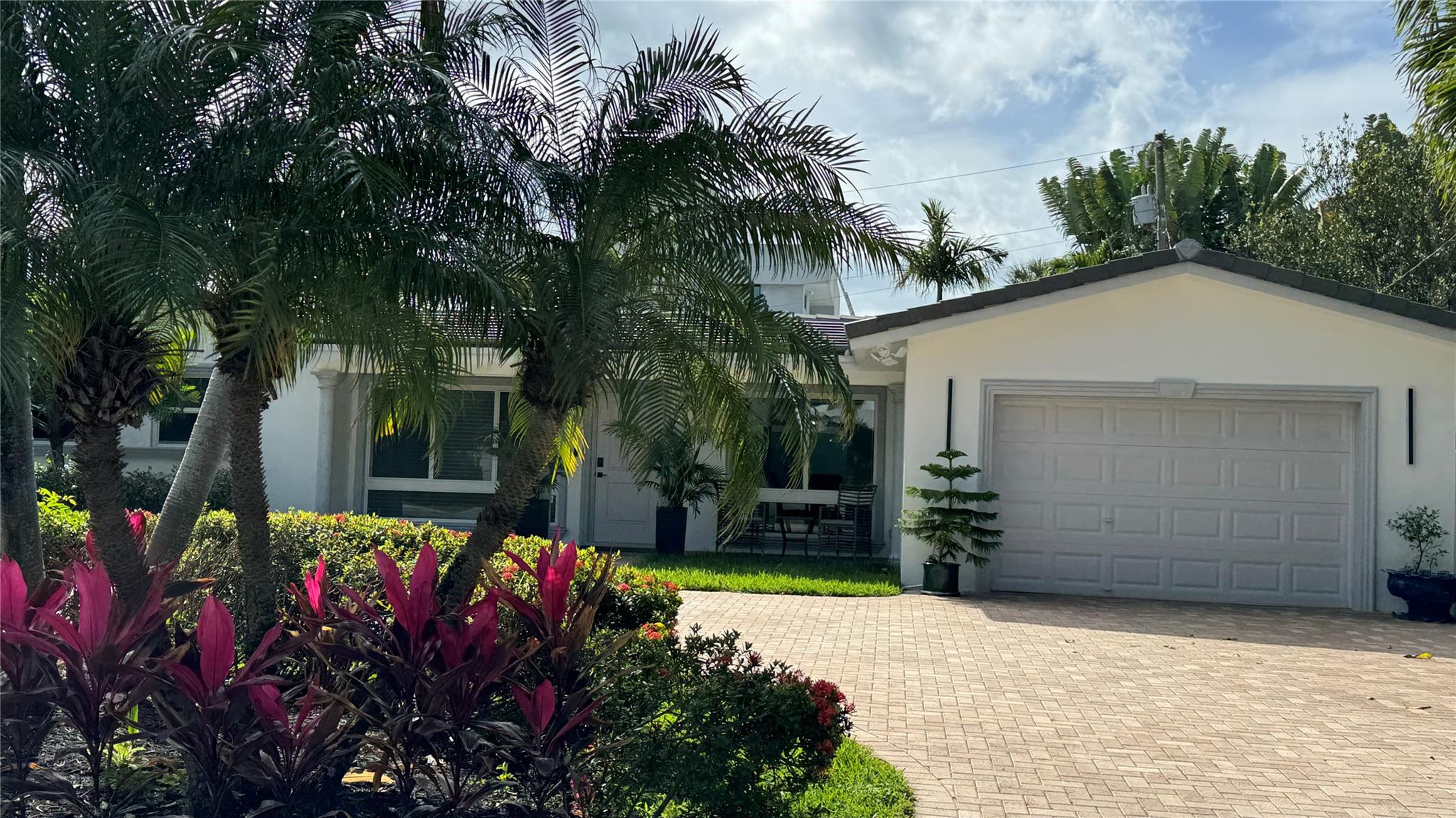 3204 Robbins Rd, Pompano Beach, Florida 33062