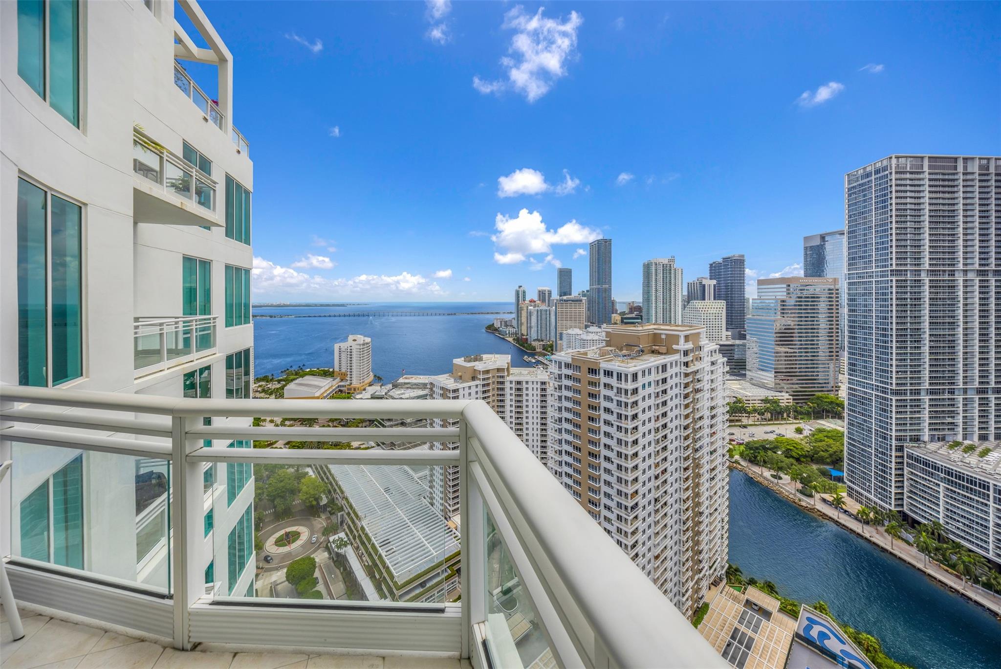 Condo for Sale in Miami, FL