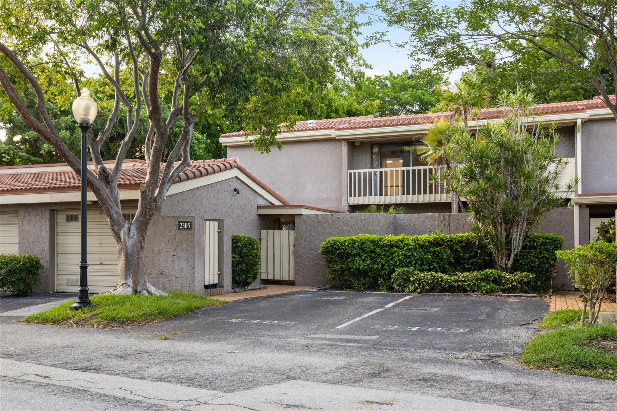 2305 Saint Andrews Rd Unit 129, Hollywood, Florida 33021