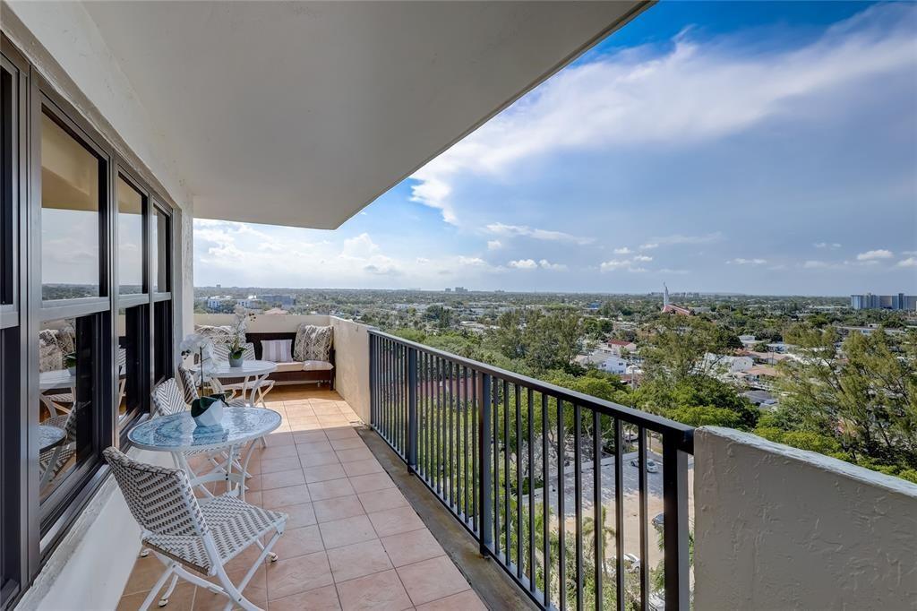 3200 Port Royale Dr Unit 1207, Fort Lauderdale, Florida 33308