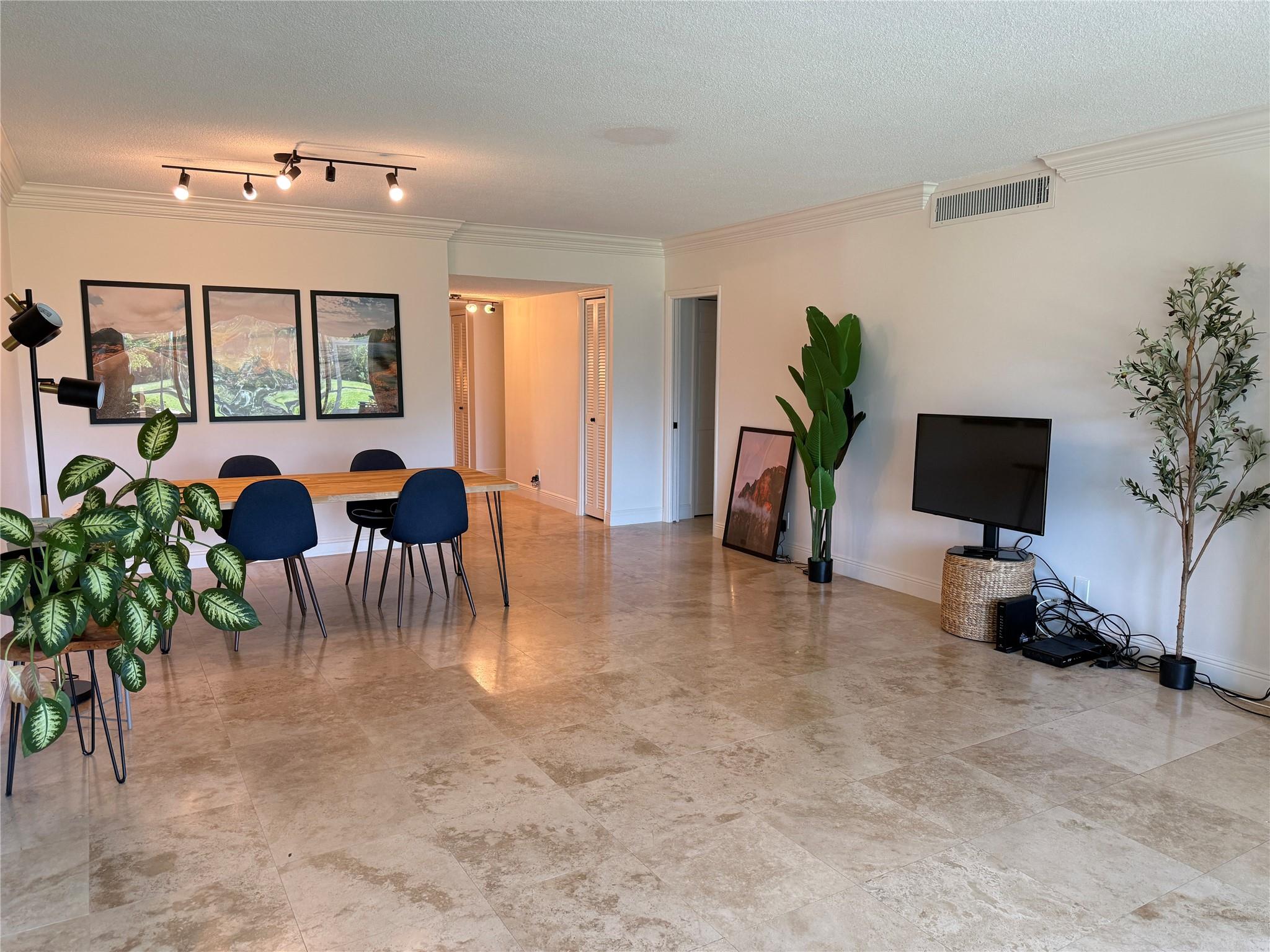 3000 N Palm Aire Dr 107