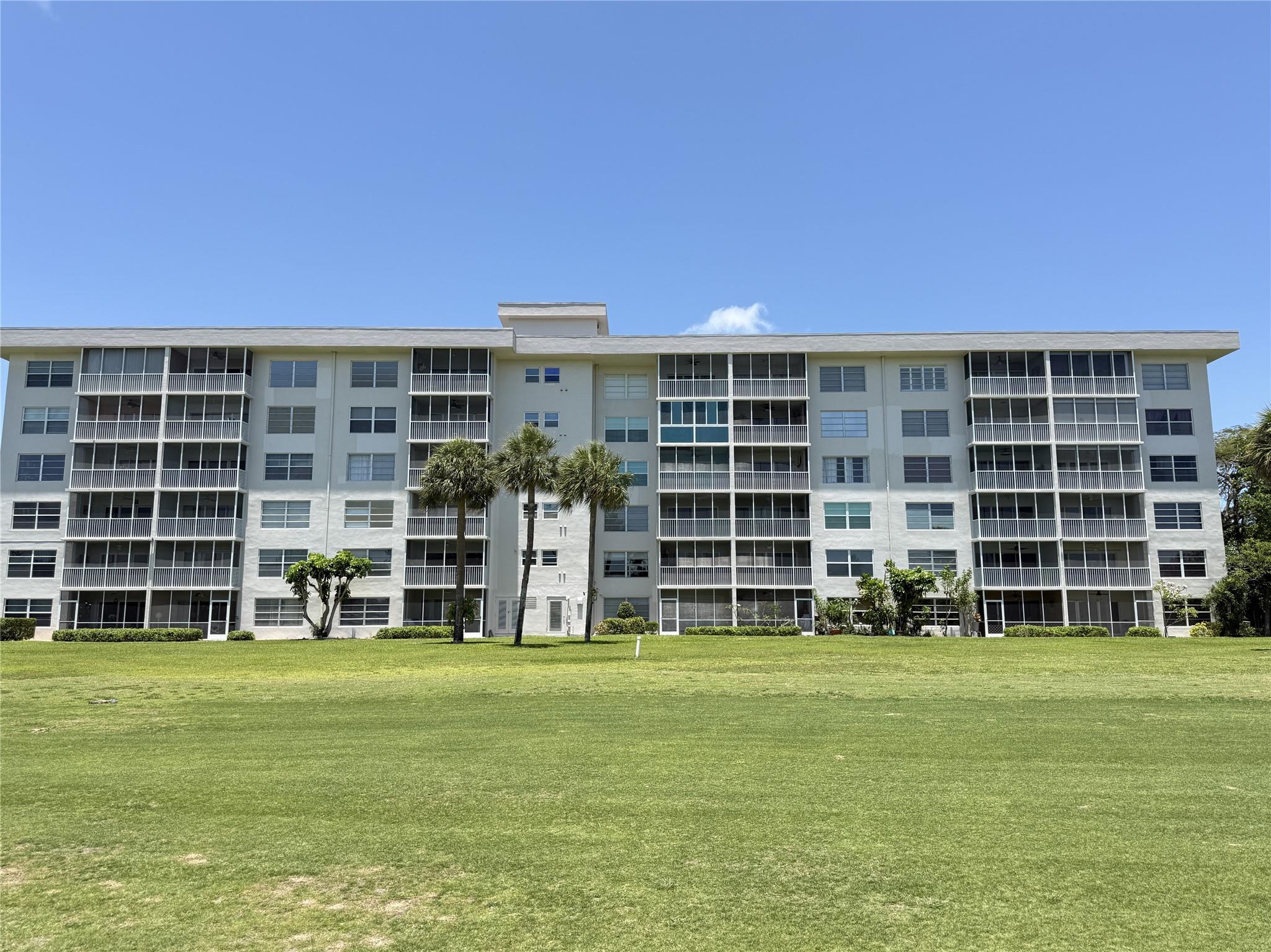 3000 N Palm Aire Dr 107