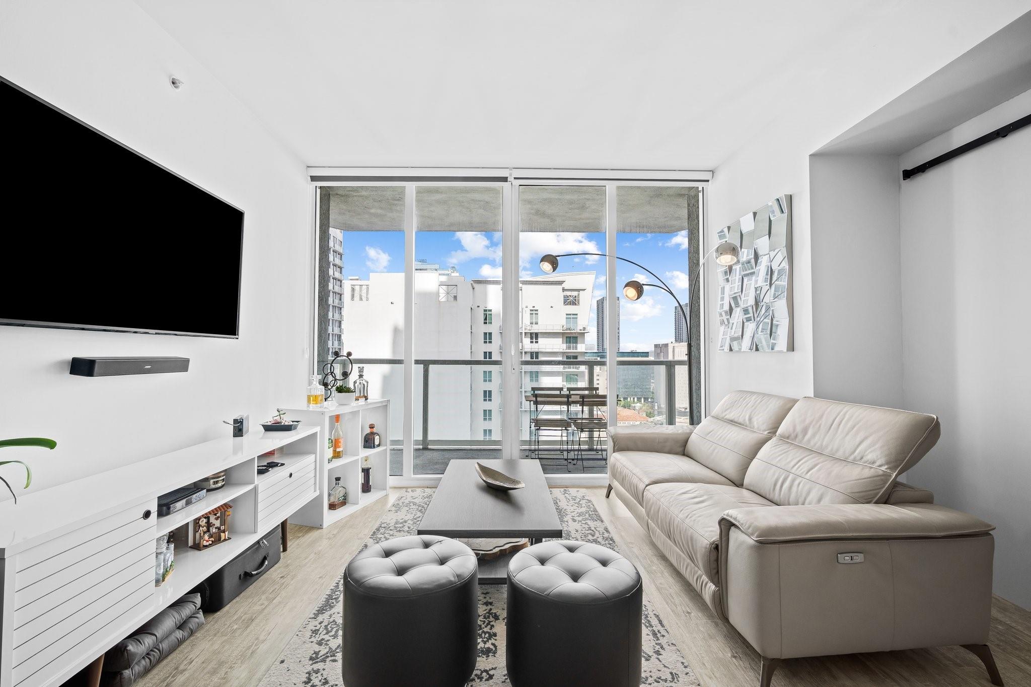 Apartamento à Venda em Miami, FL