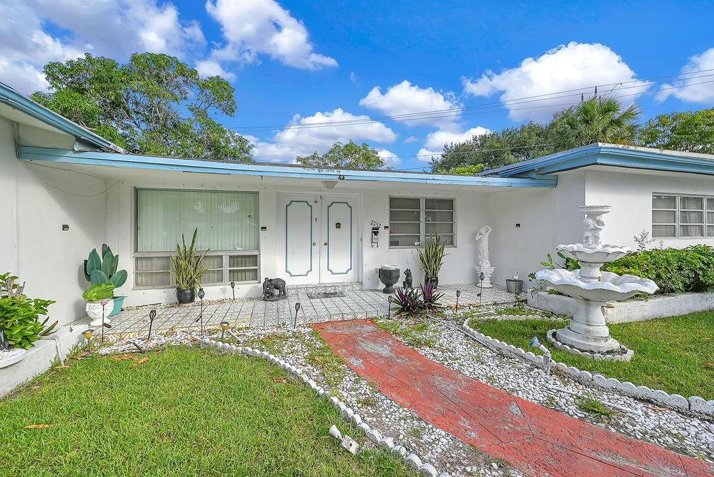2732 Nw 9th Ter Wilton Manors FL 33311 | F10508351