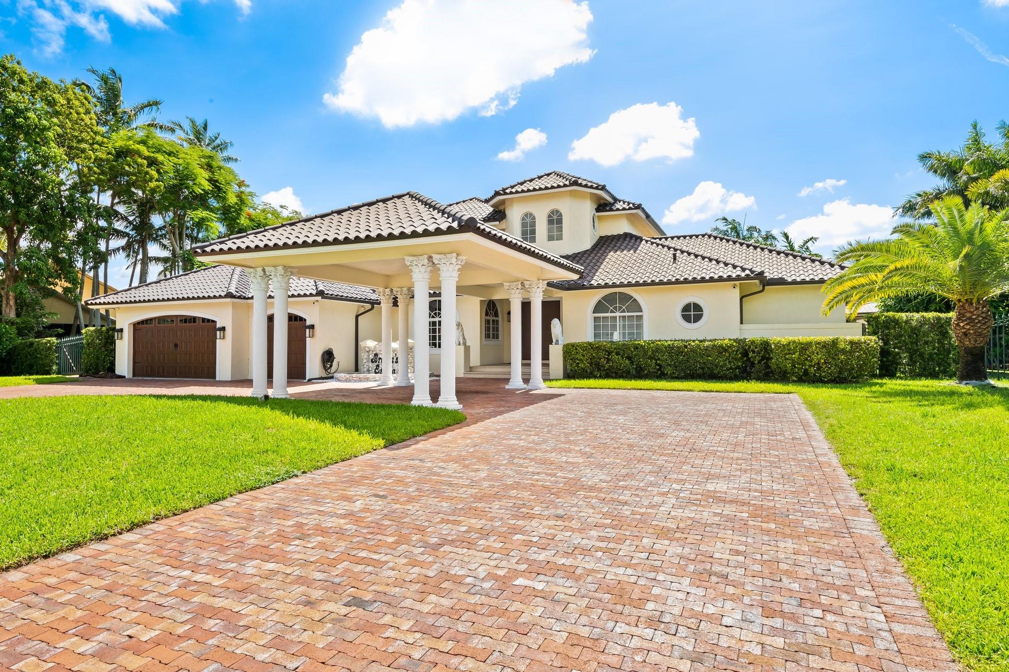 1540 SW 120th Ter