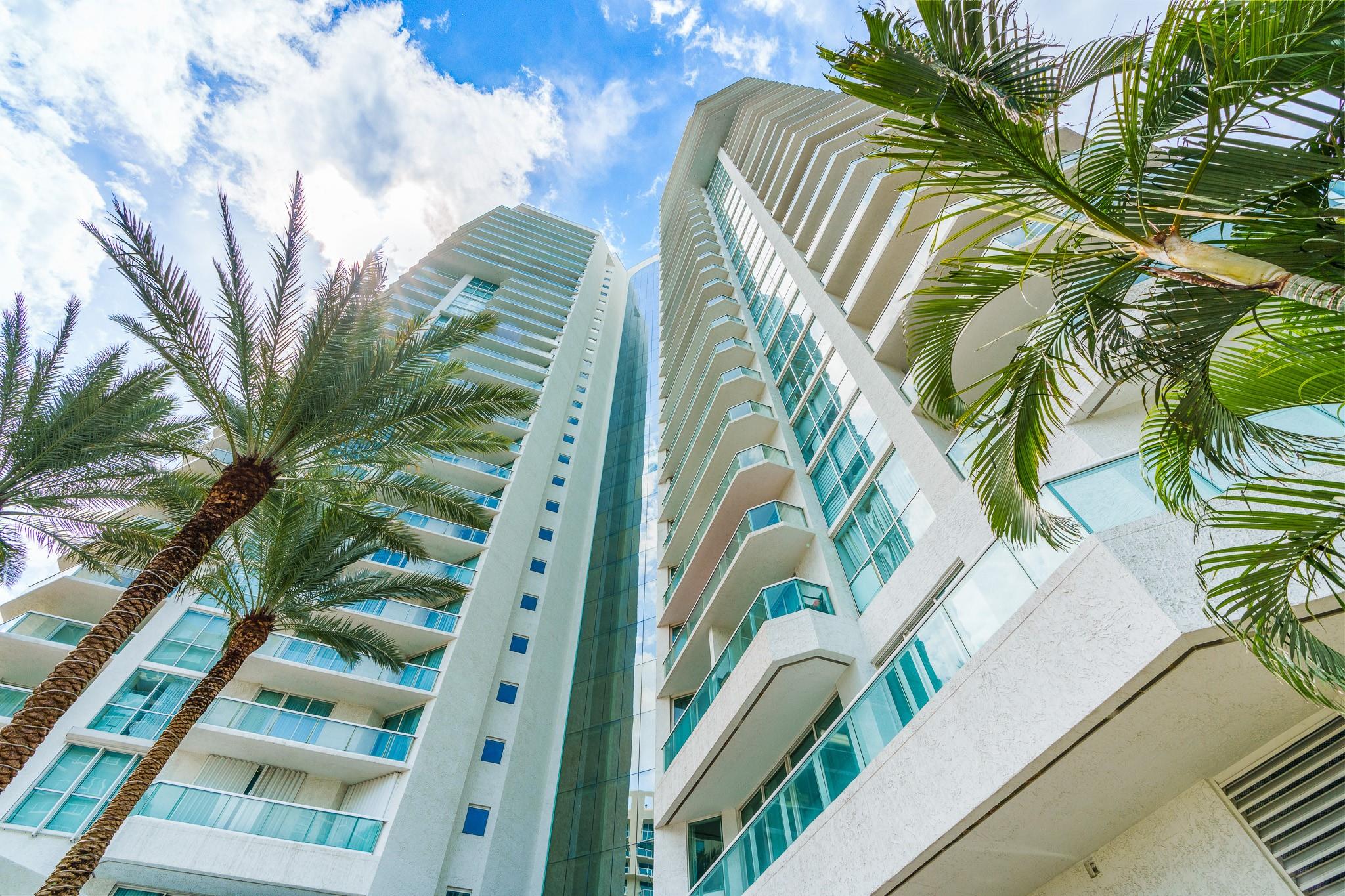 Condo for Sale in Sunny Isles Beach, FL