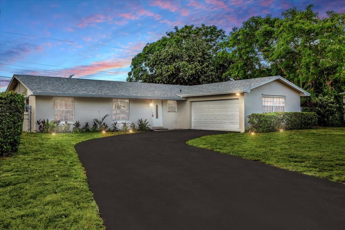 1204 Wynnewood Dr, West Palm Beach, Florida 33417